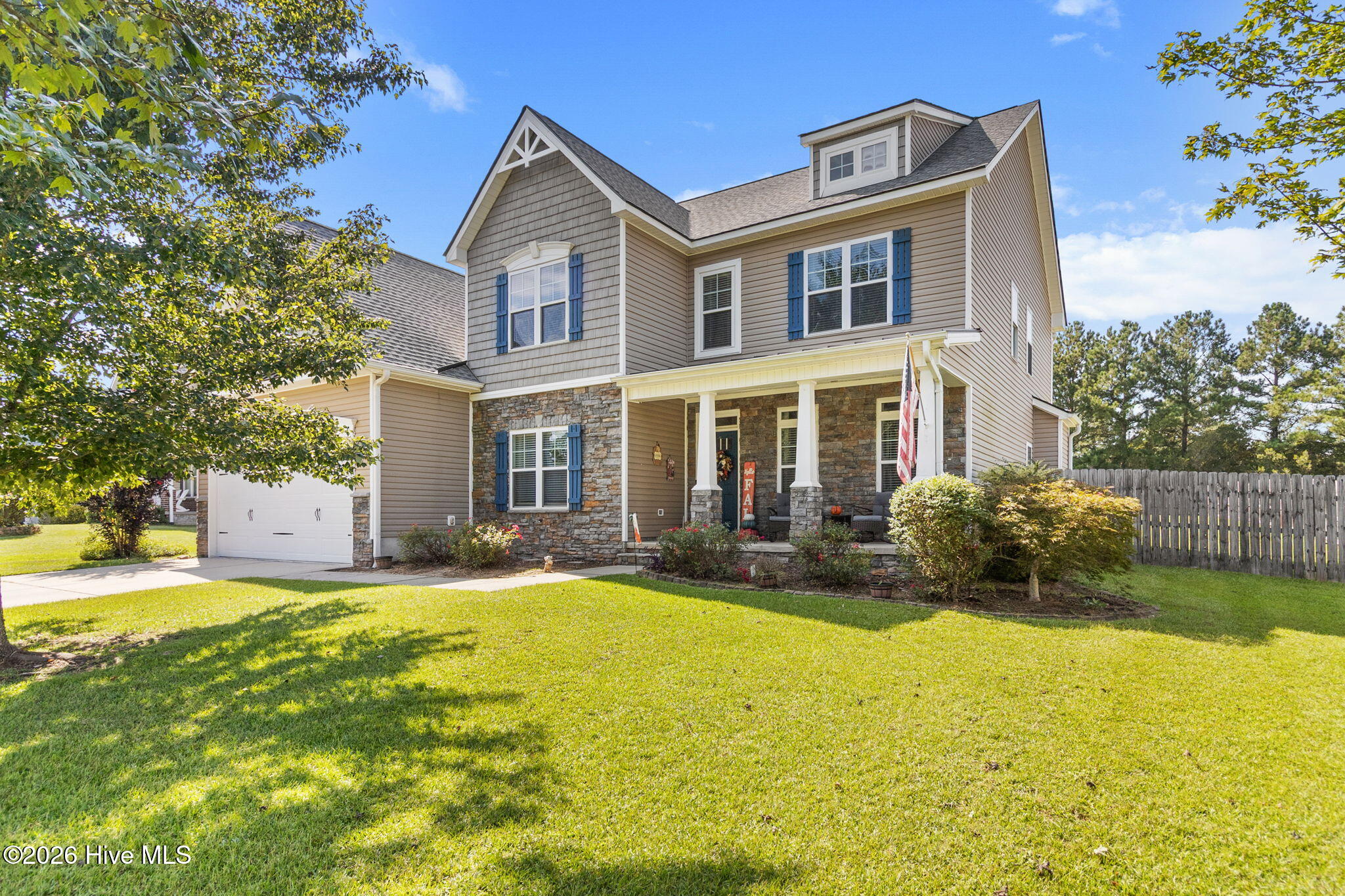 146 Islay Drive — photo
