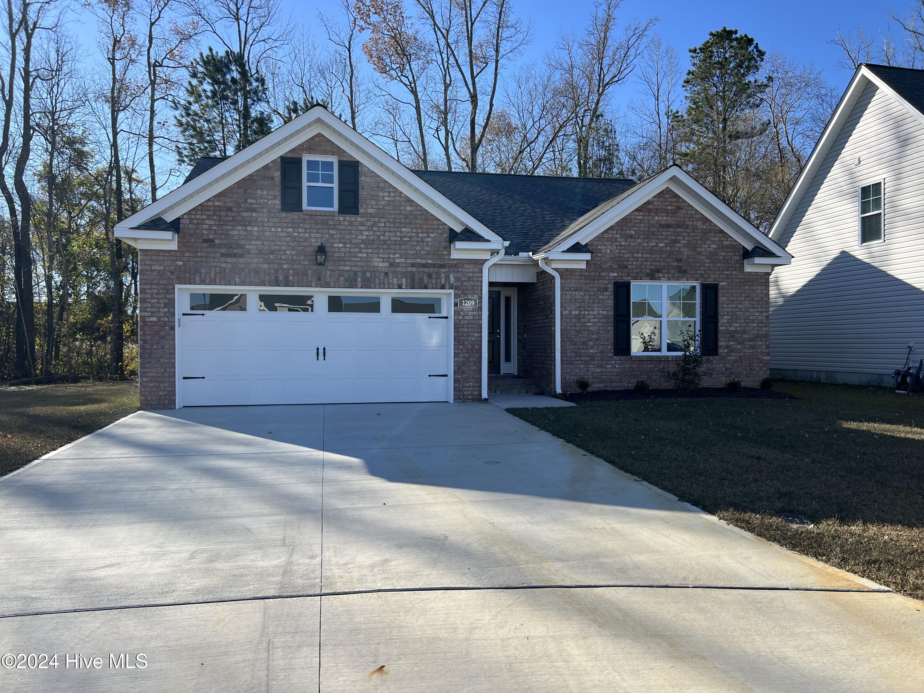 1209 Hunley Court — photo