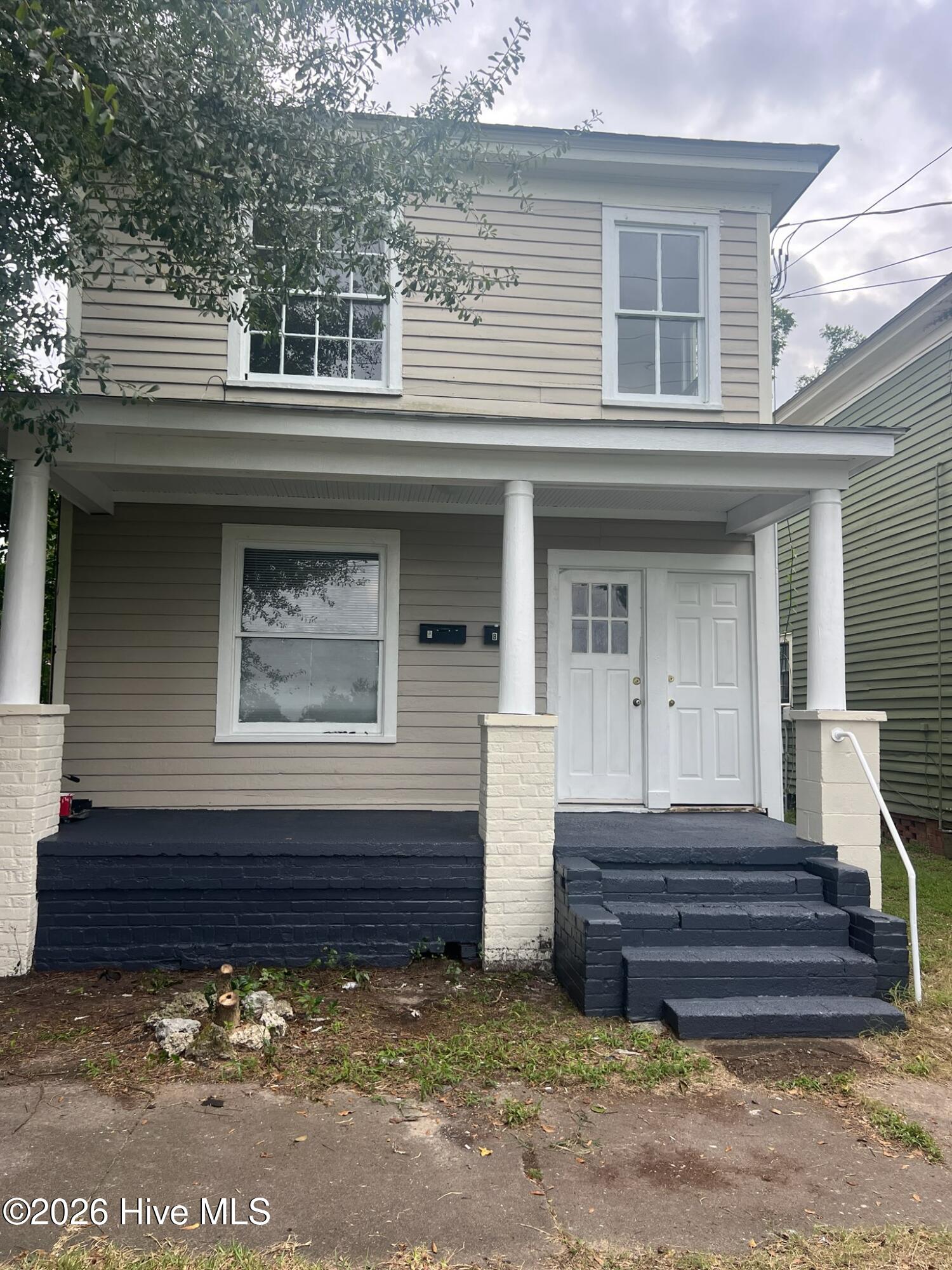 1207 N Craven Street B — photo