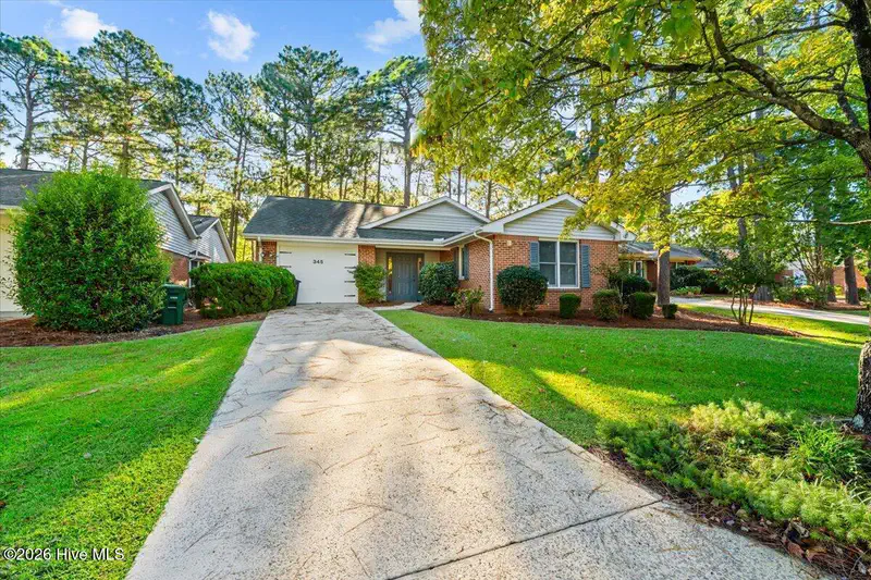 345 Pinehurst Trace Drive — photo
