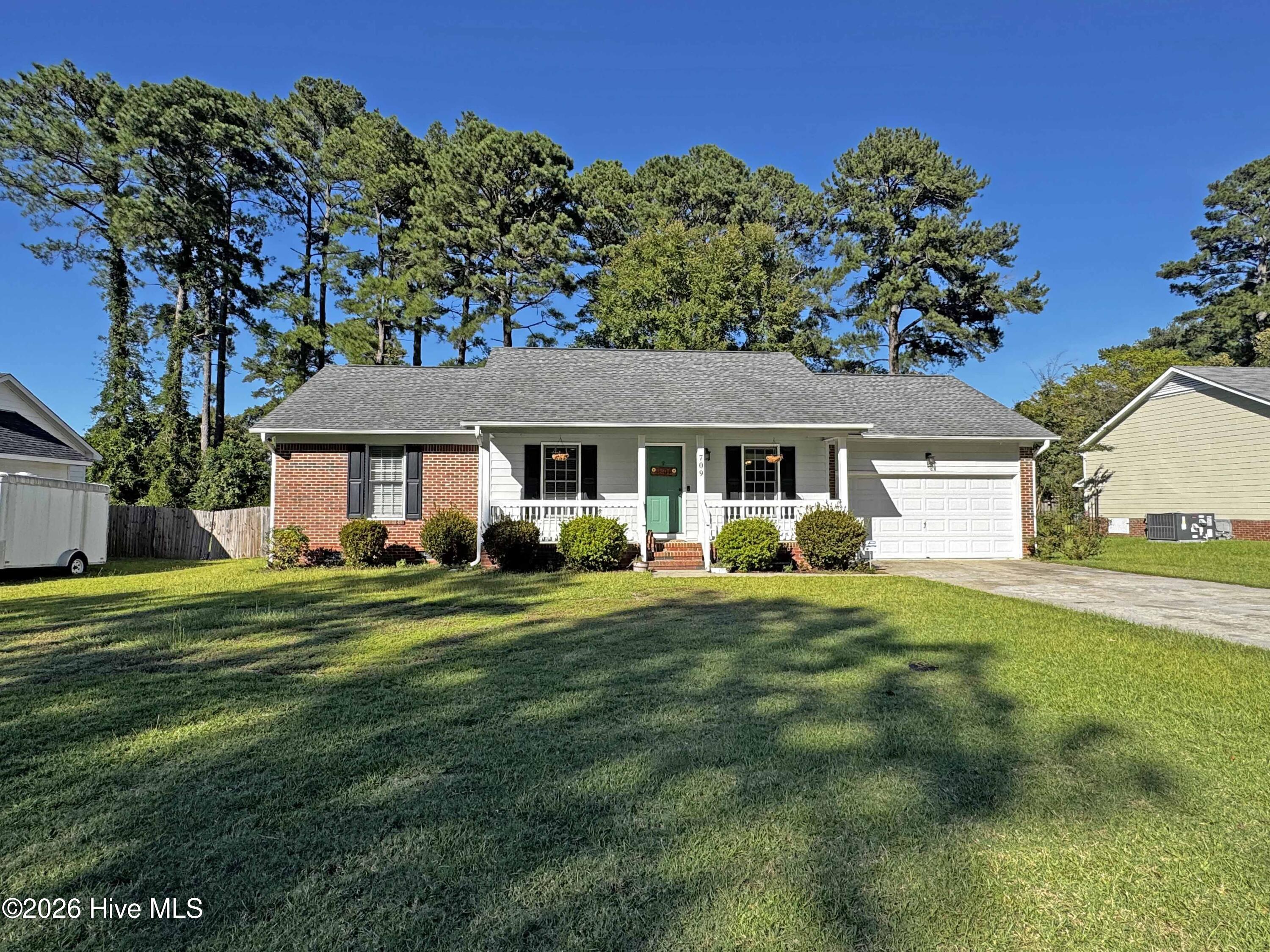 709 Longview Drive — photo