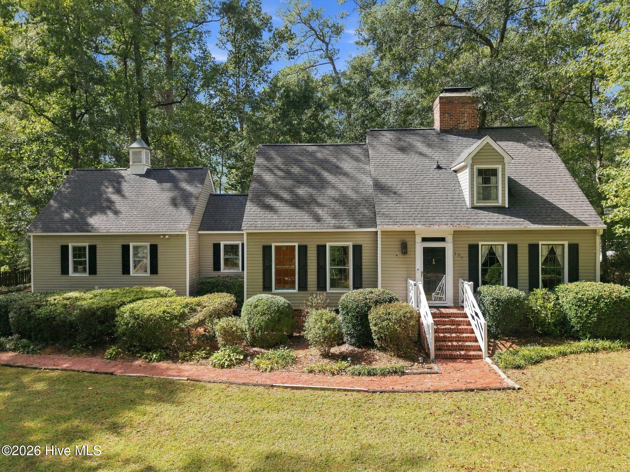 104 Windermere Court — photo