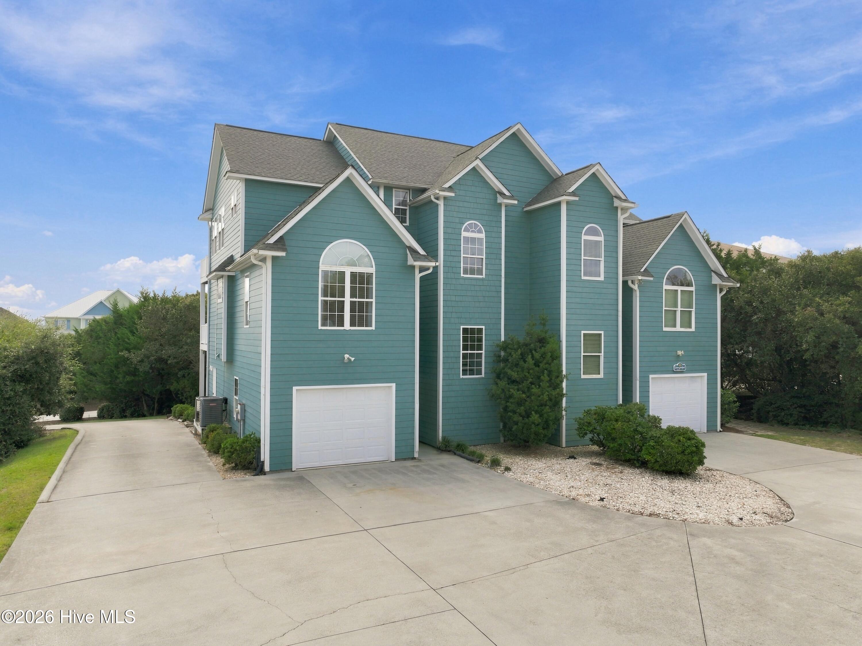 9936 Louise Howard Court East — photo