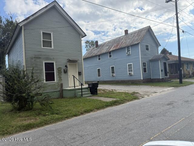 505 Roanoke Avenue — photo