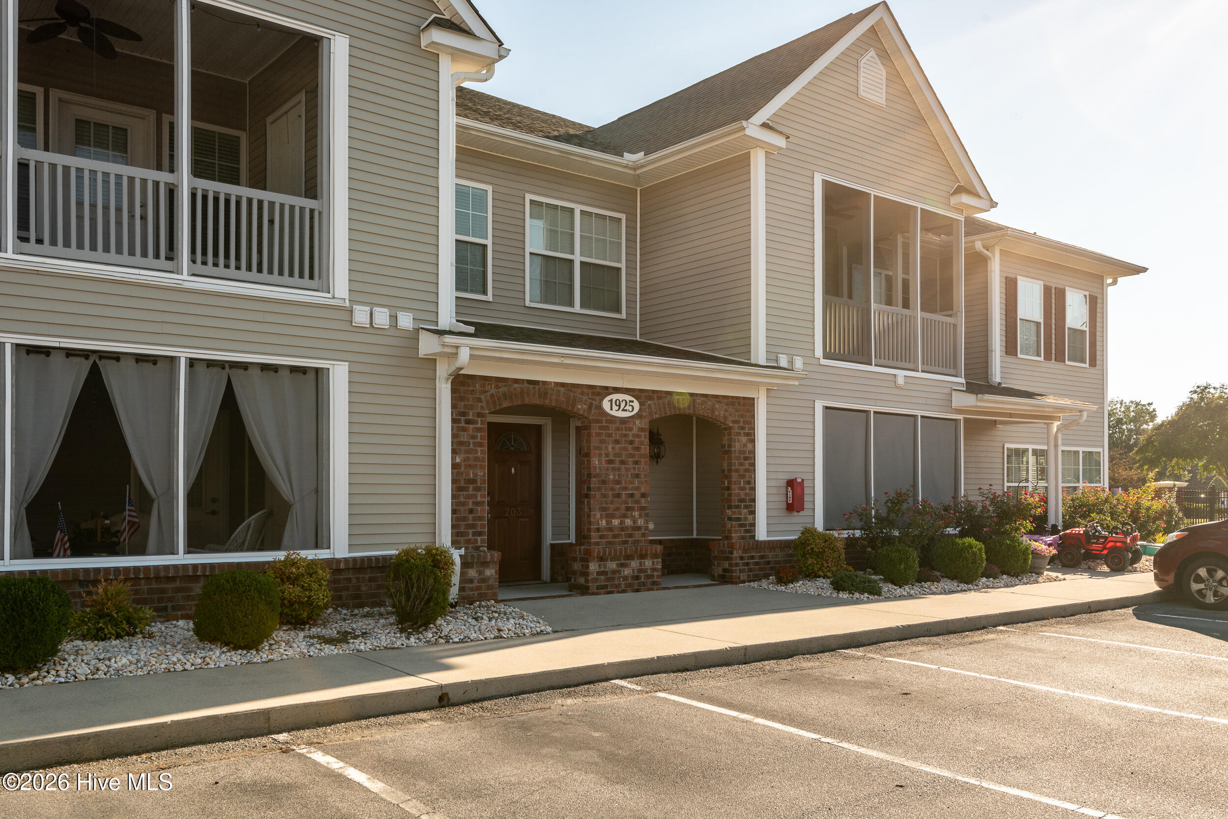 1925 Tara Court 203 — photo