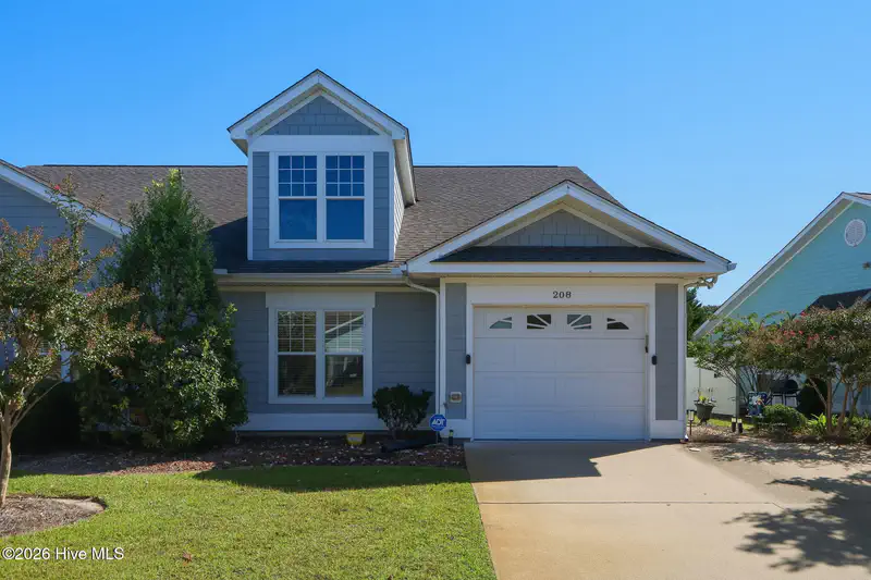 208 Diamond Cove — photo