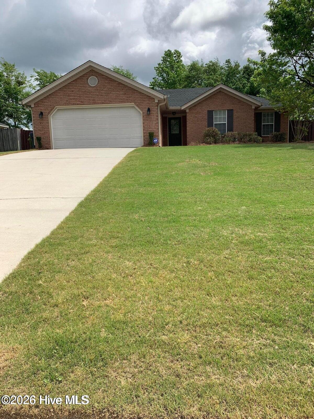 816 Stoneview Drive — photo