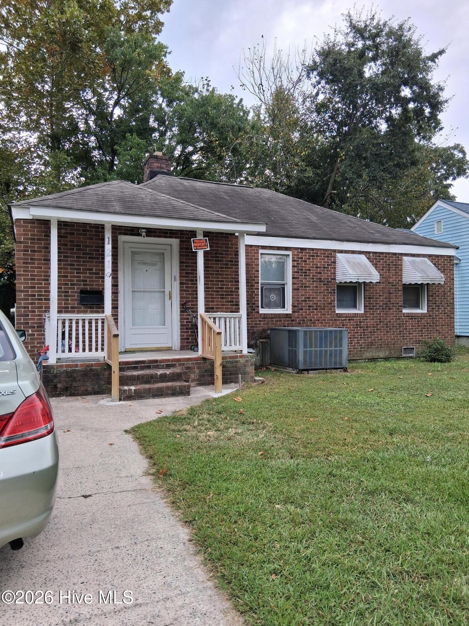 1219 Davenport Street — photo
