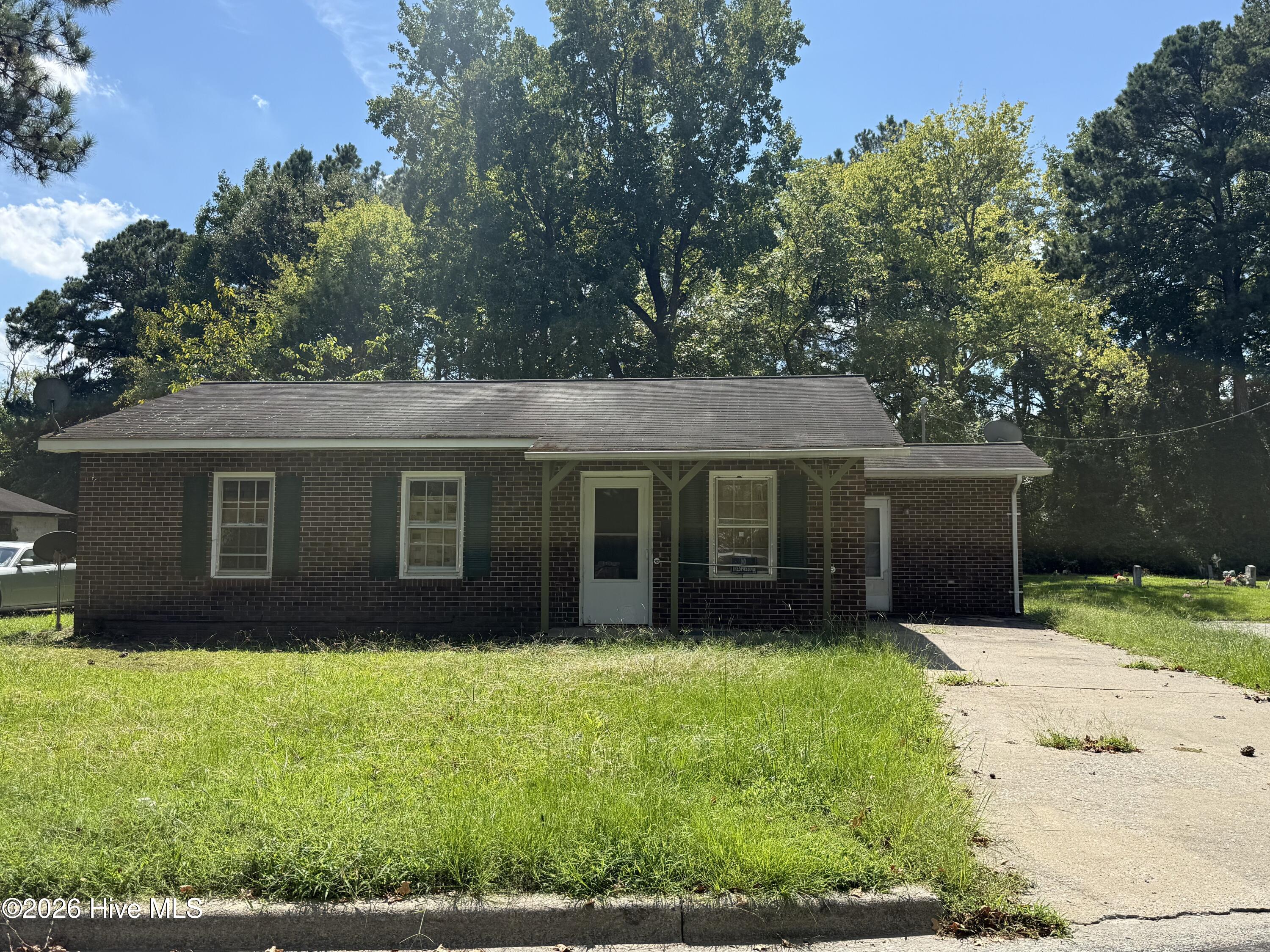 221 Faulk Street — photo