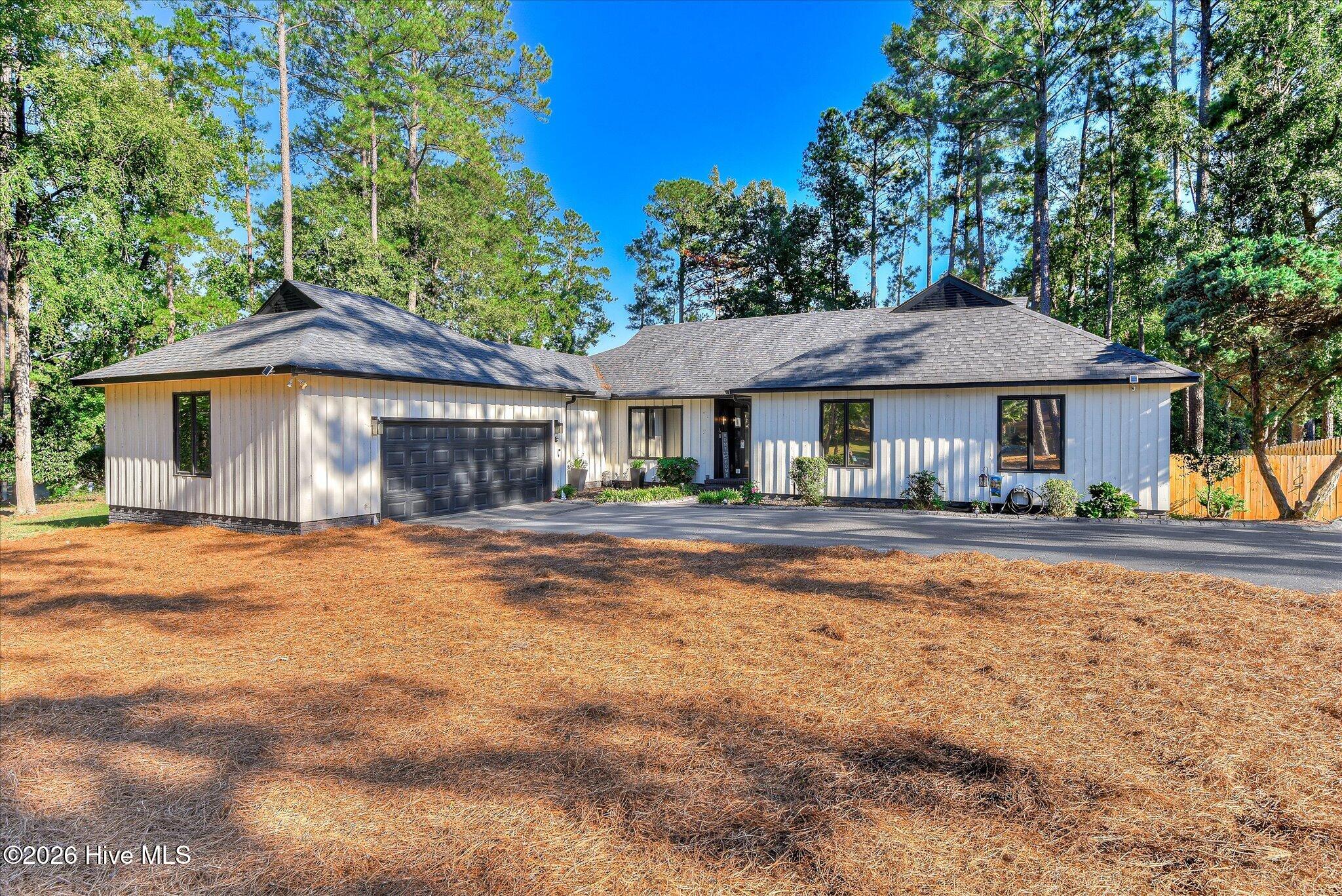 5 Woodbridge Circle — photo