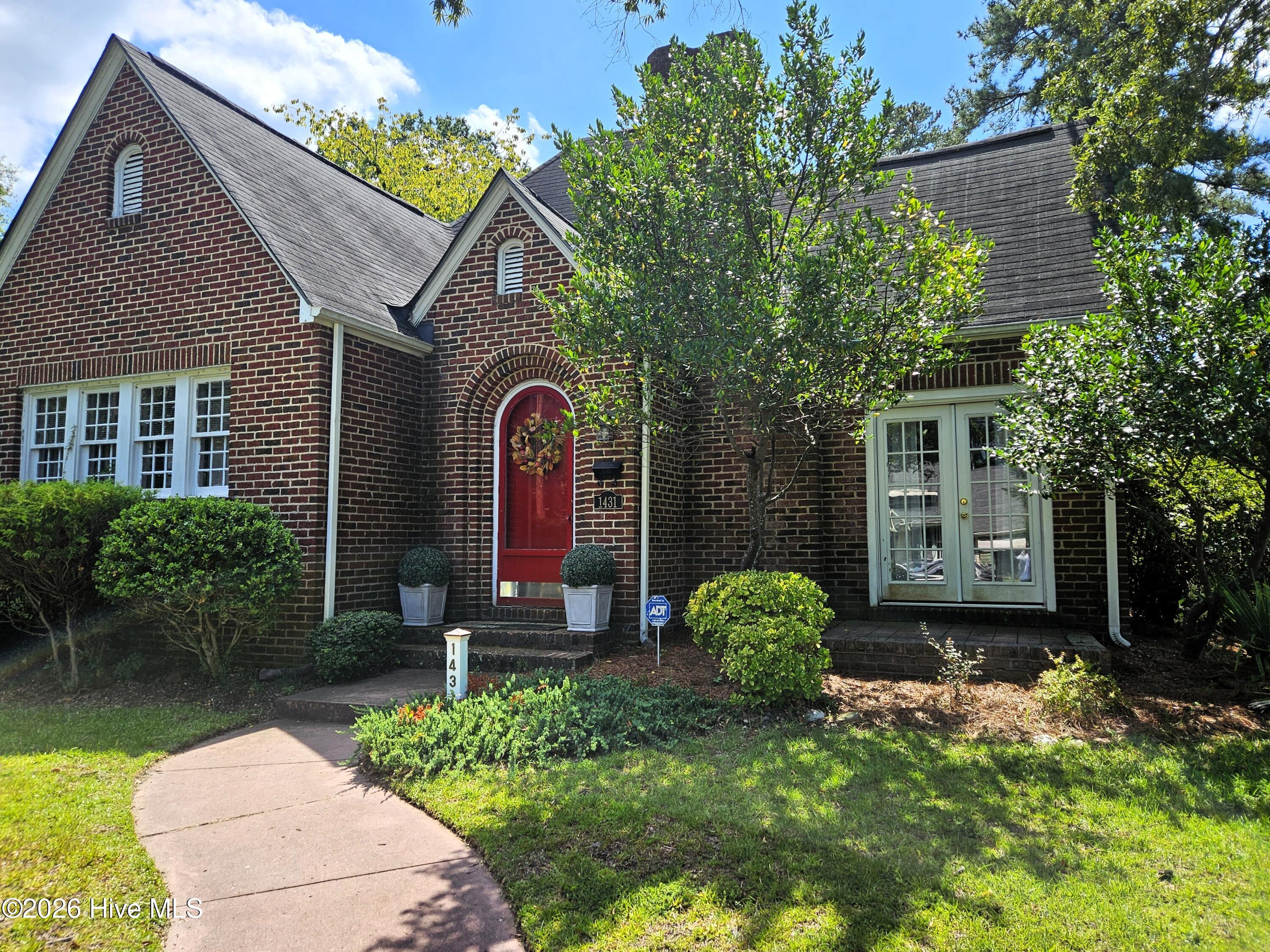 1431 Beal Street — photo