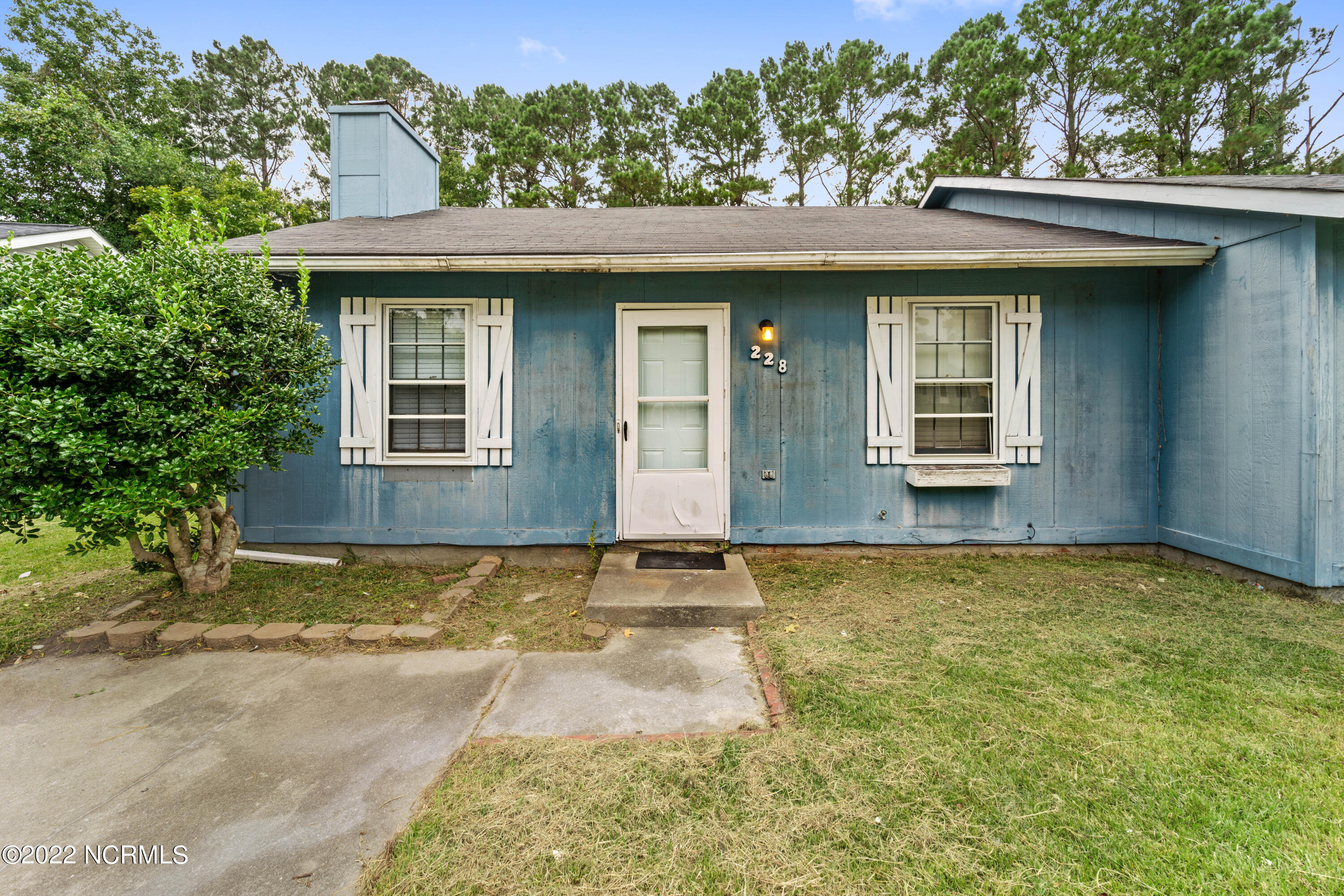 228 Cedar Creek Drive — photo