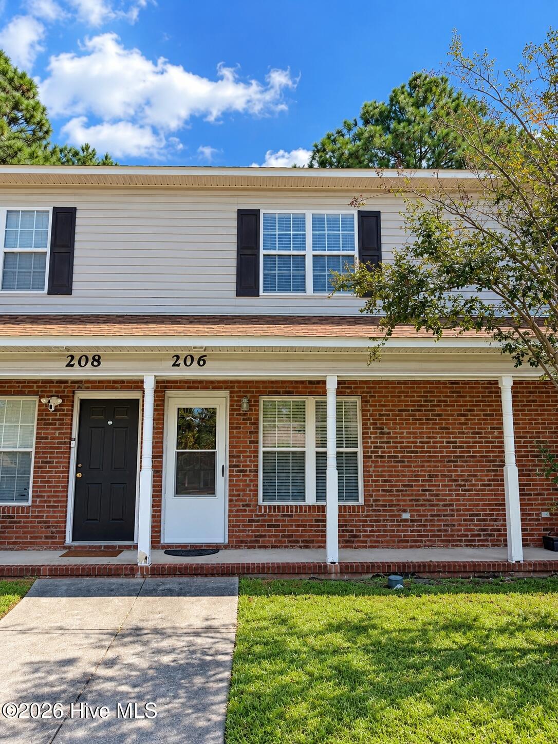 206 Palace Circle — photo