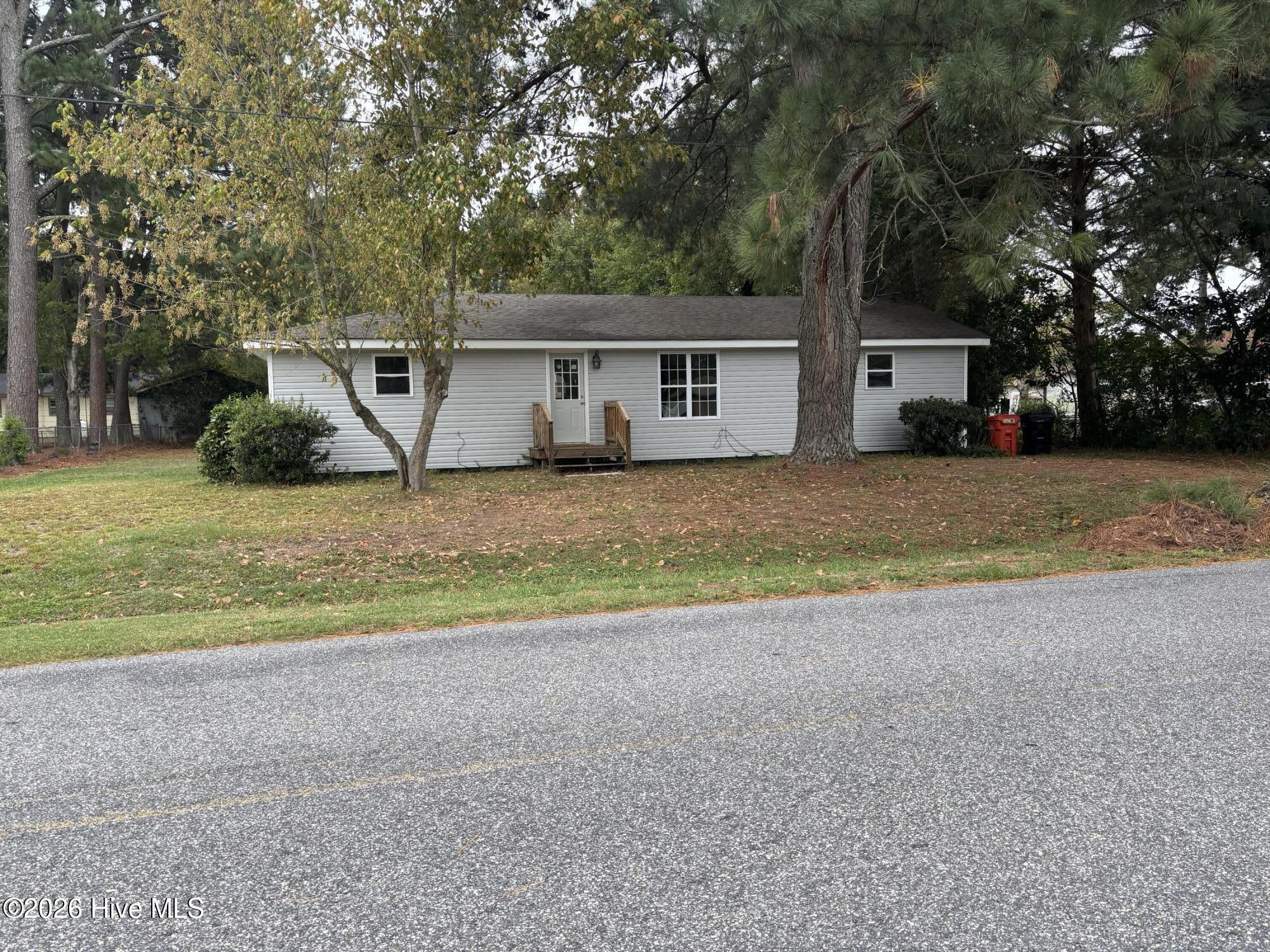111 Coopers Lane — photo