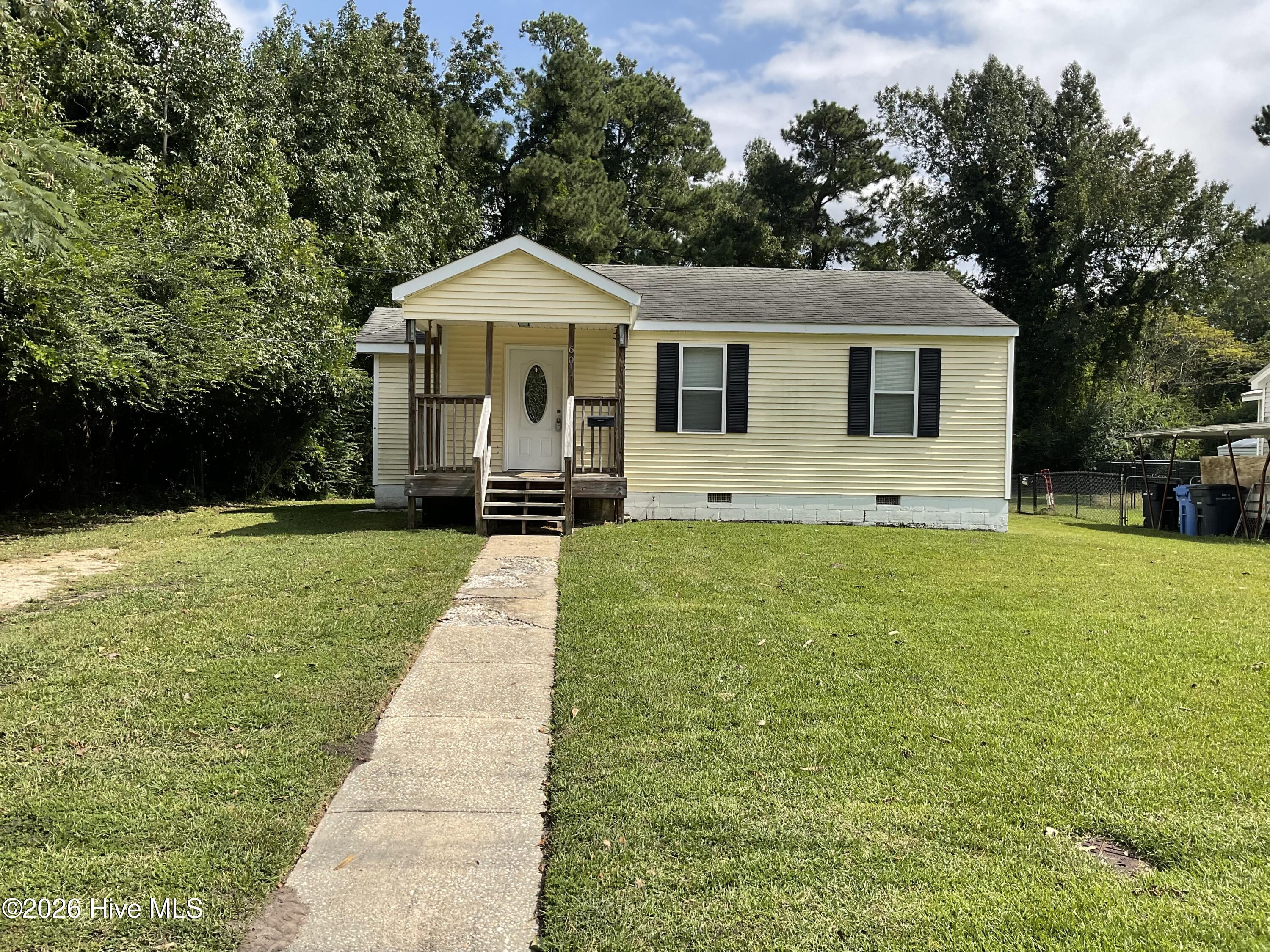 601 New River Drive — photo