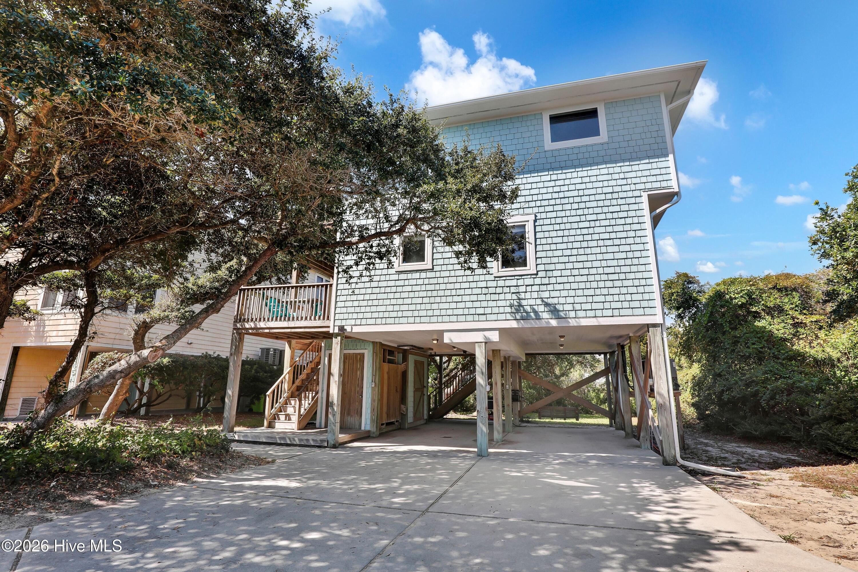 1143 S Topsail Drive — photo