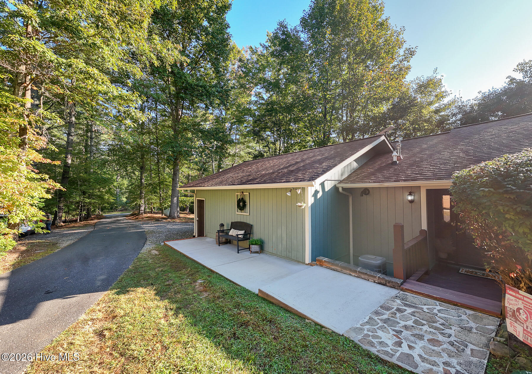 385 Dogwood Trail — photo
