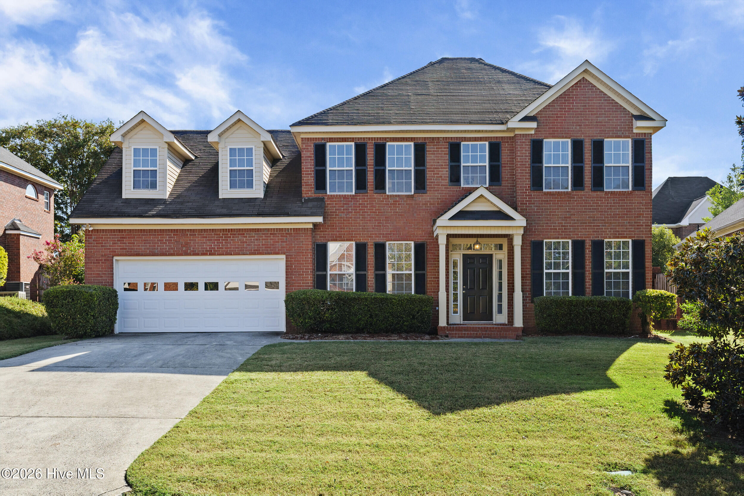 352 Heath Way — photo