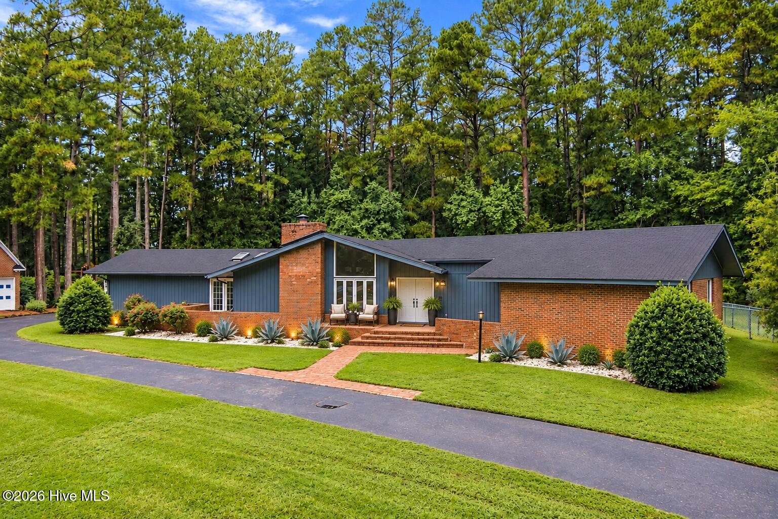407 Bundy Lane — photo
