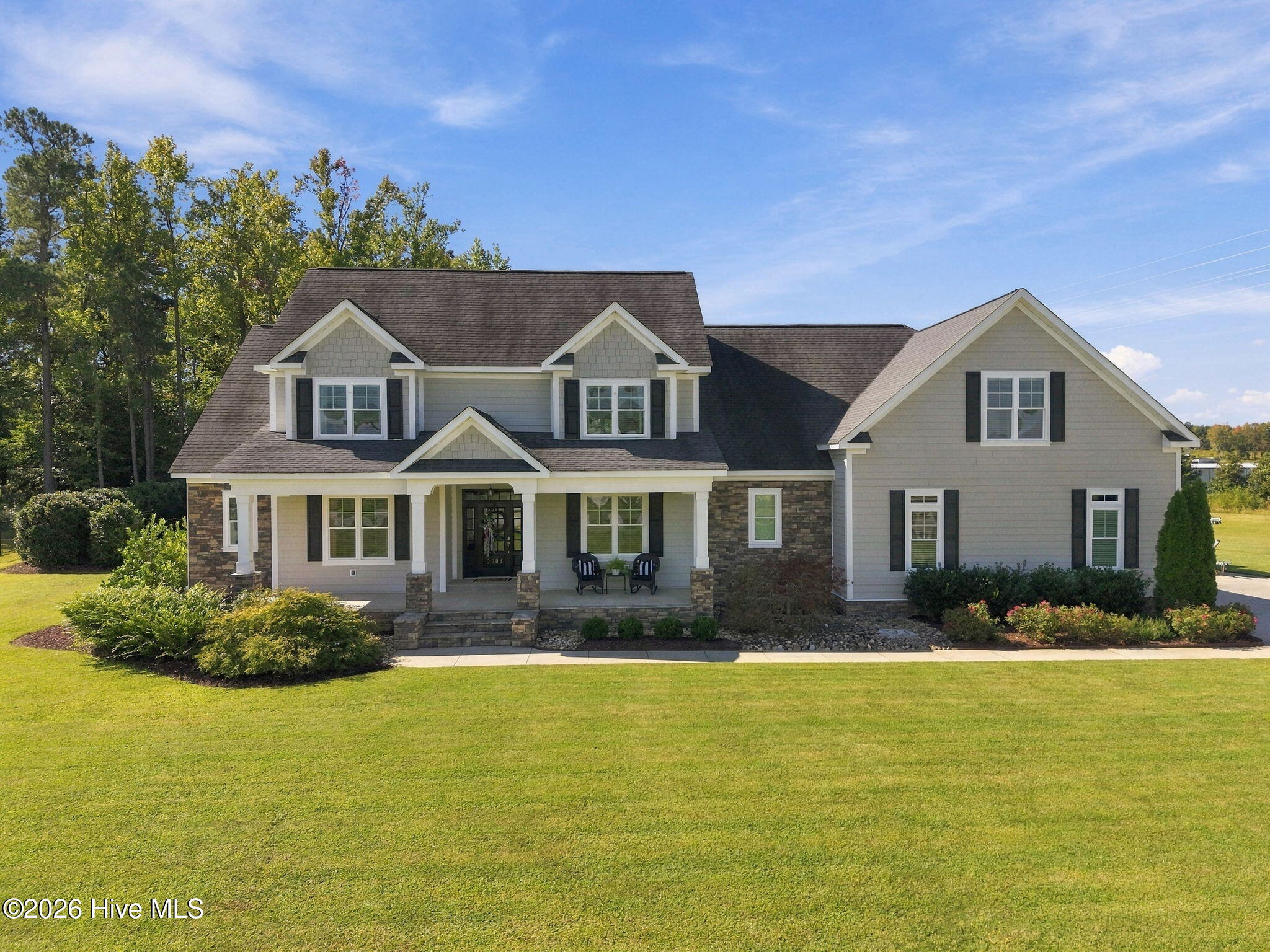 2304 Valleyway Road — photo