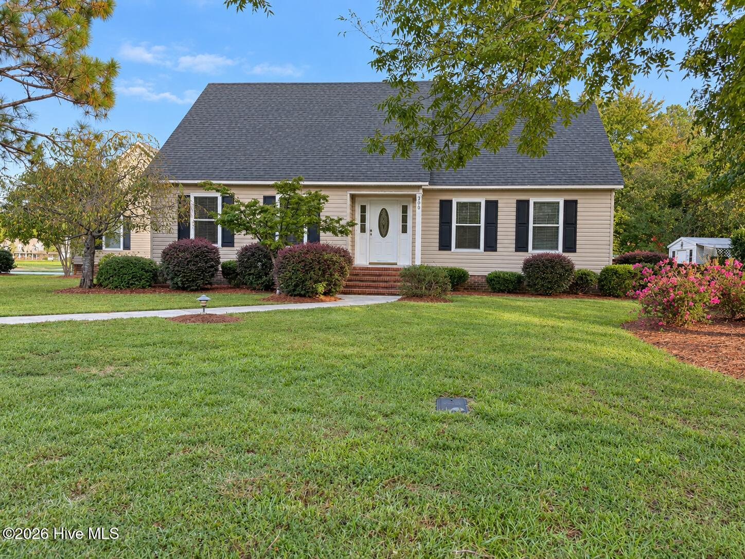 306 Pecan Lane — photo