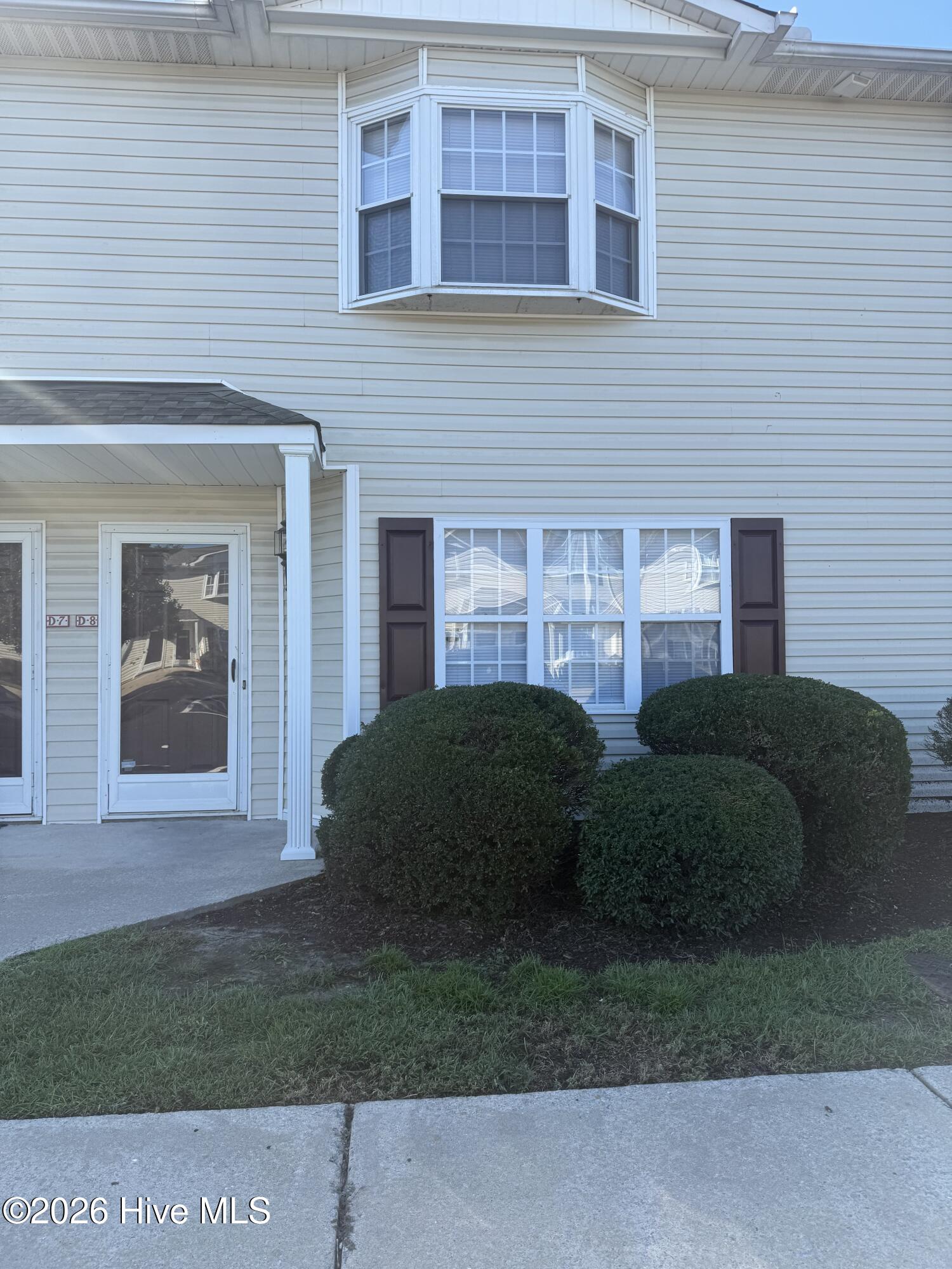 2116 Flagstone Court Unit D8 — photo