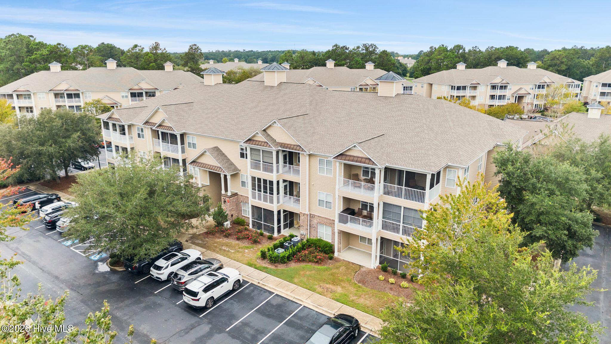 221 Woodlands Way Unit 17 — photo