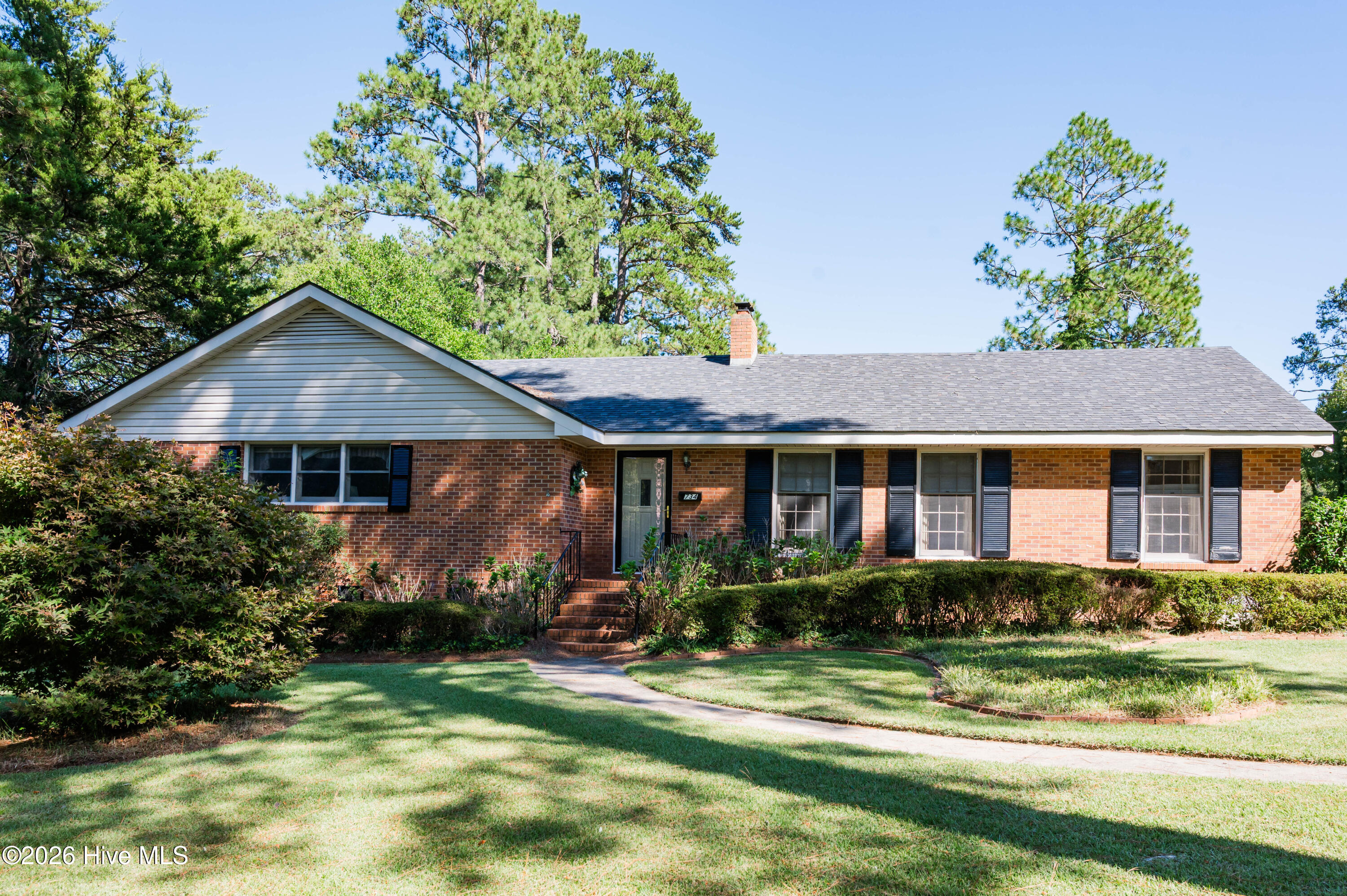 734 Cumberland Circle — photo