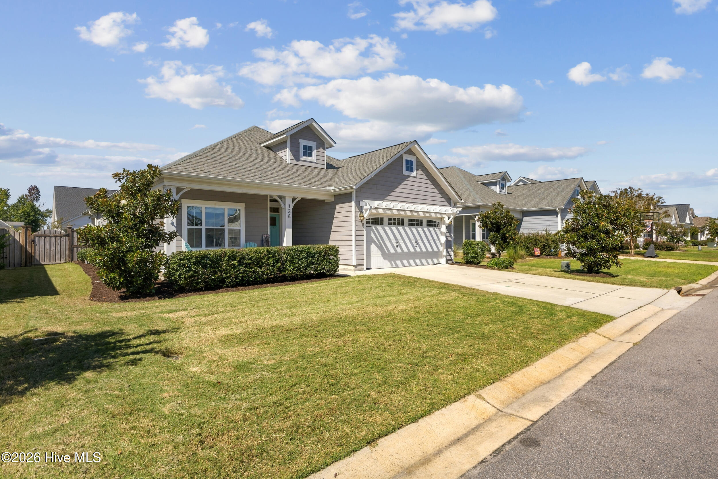 128 Hanover Lakes Drive — photo
