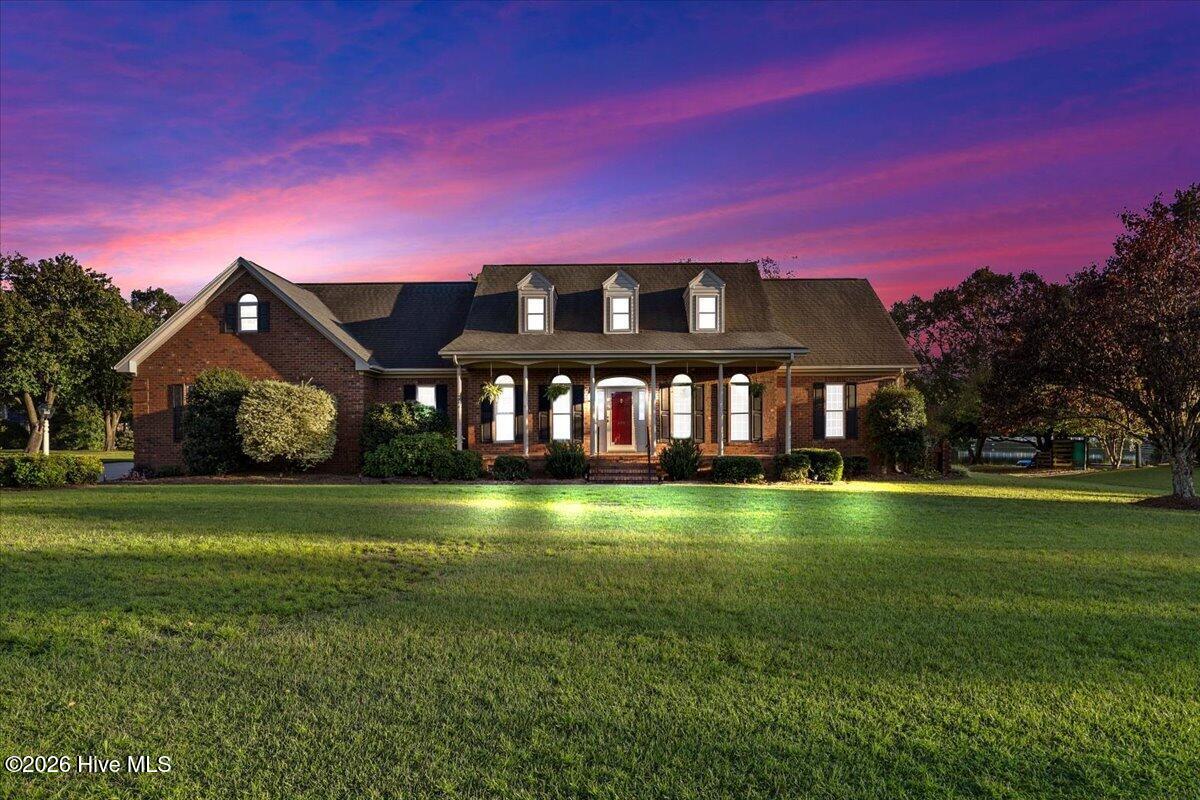 208 Lake Ridge Drive — photo