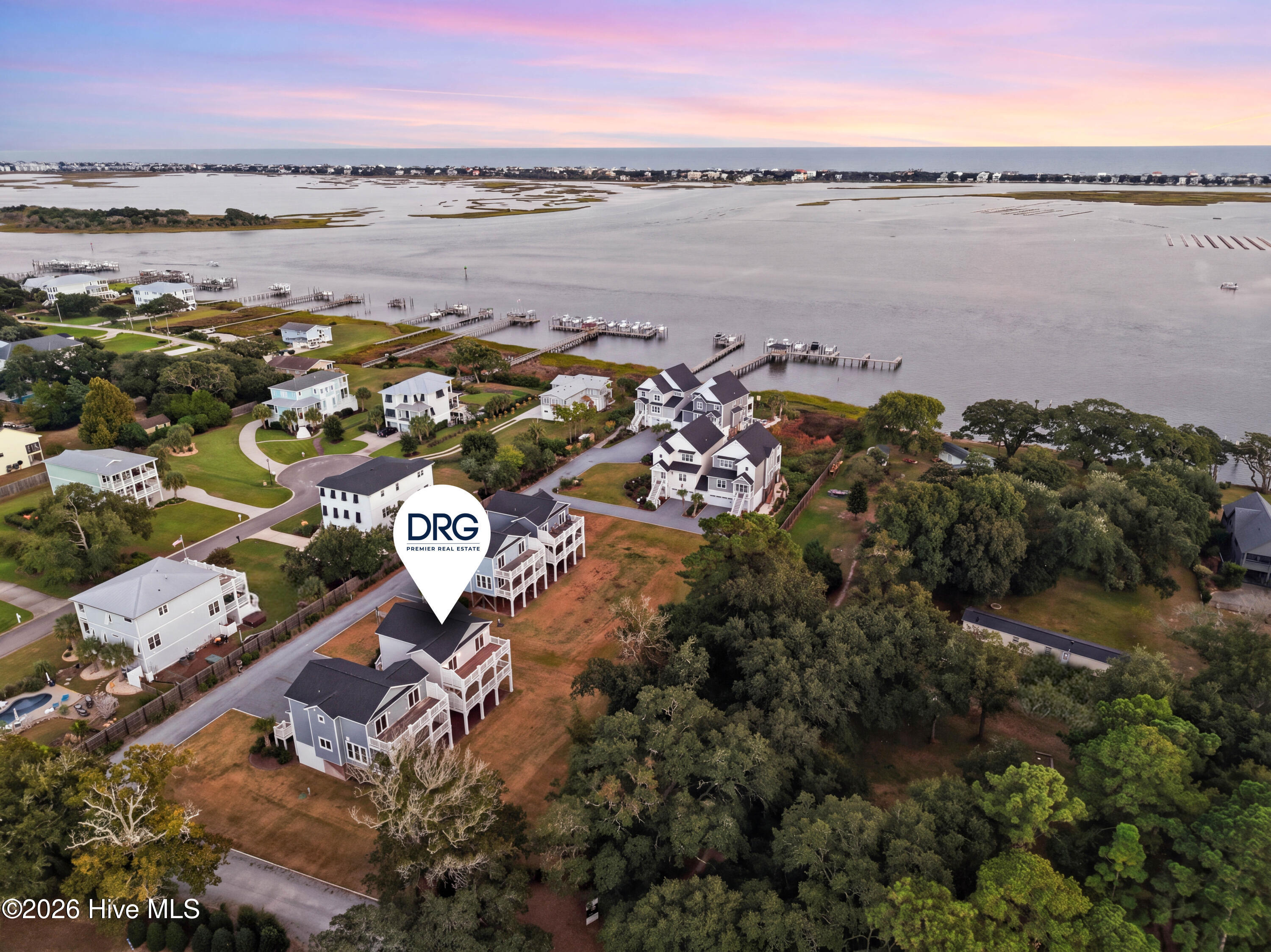 52 Pier View Court — photo