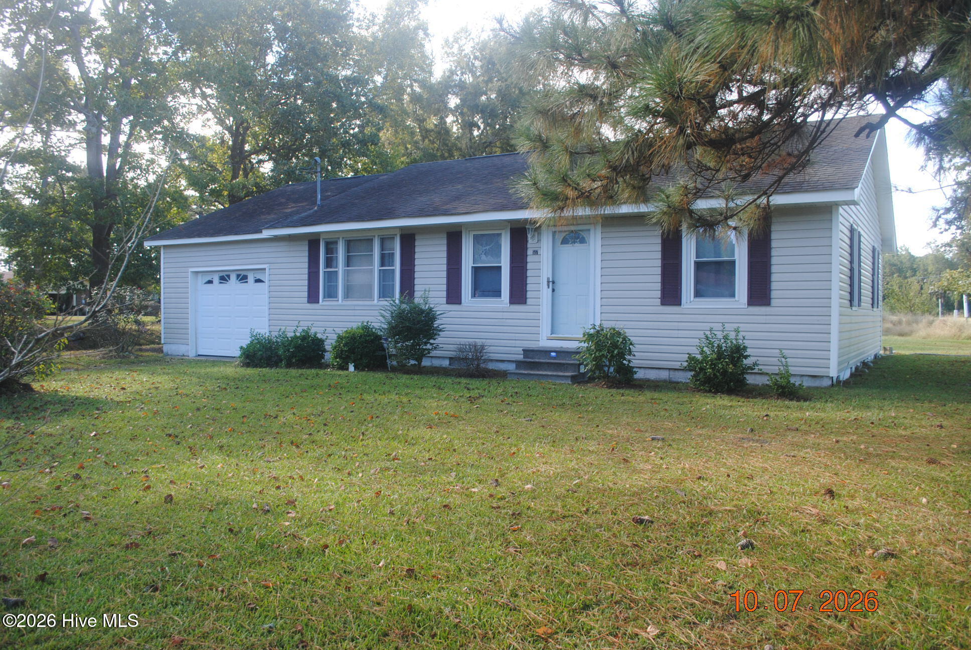 517 Waters Road — photo