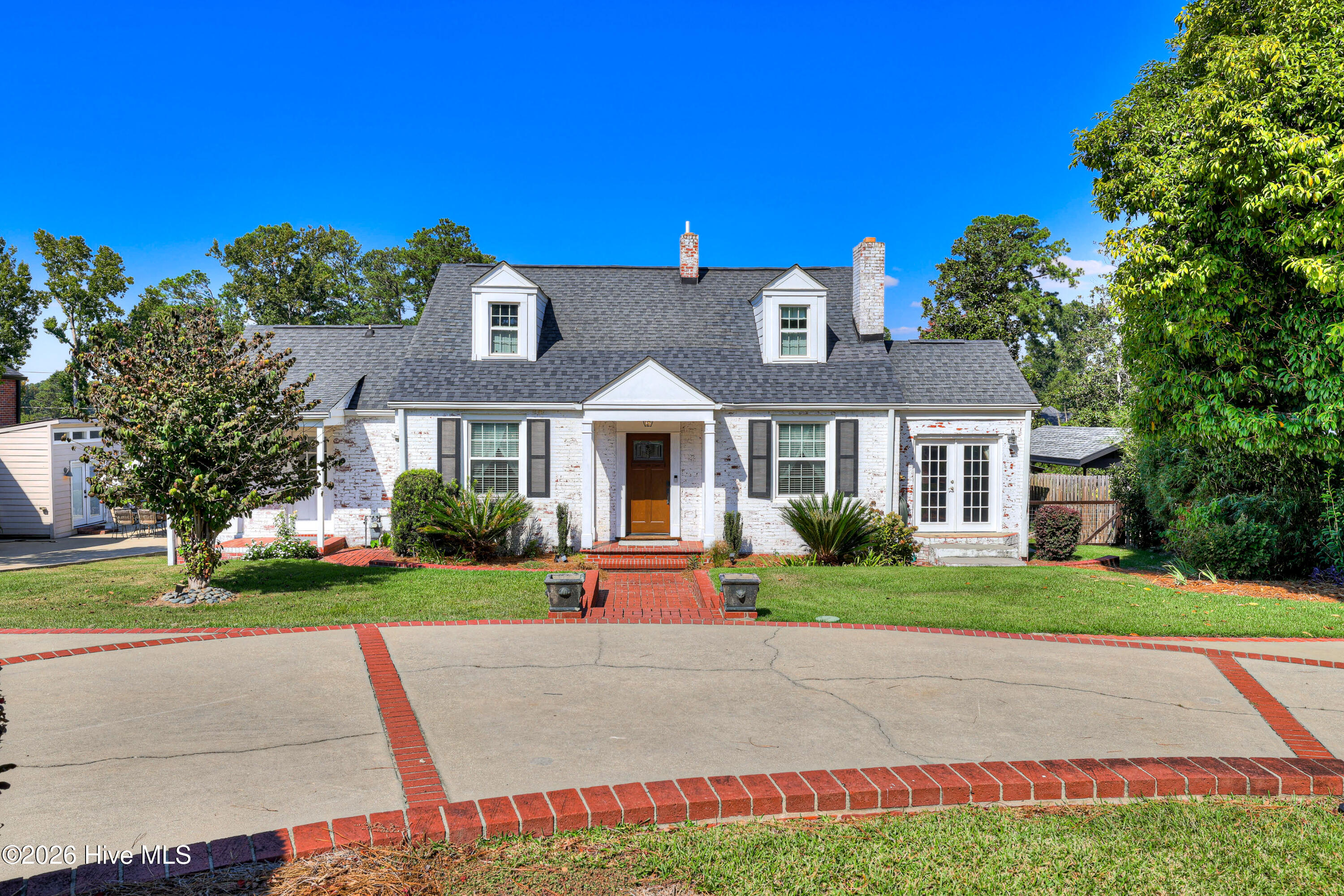 3011 Fox Spring Road — photo