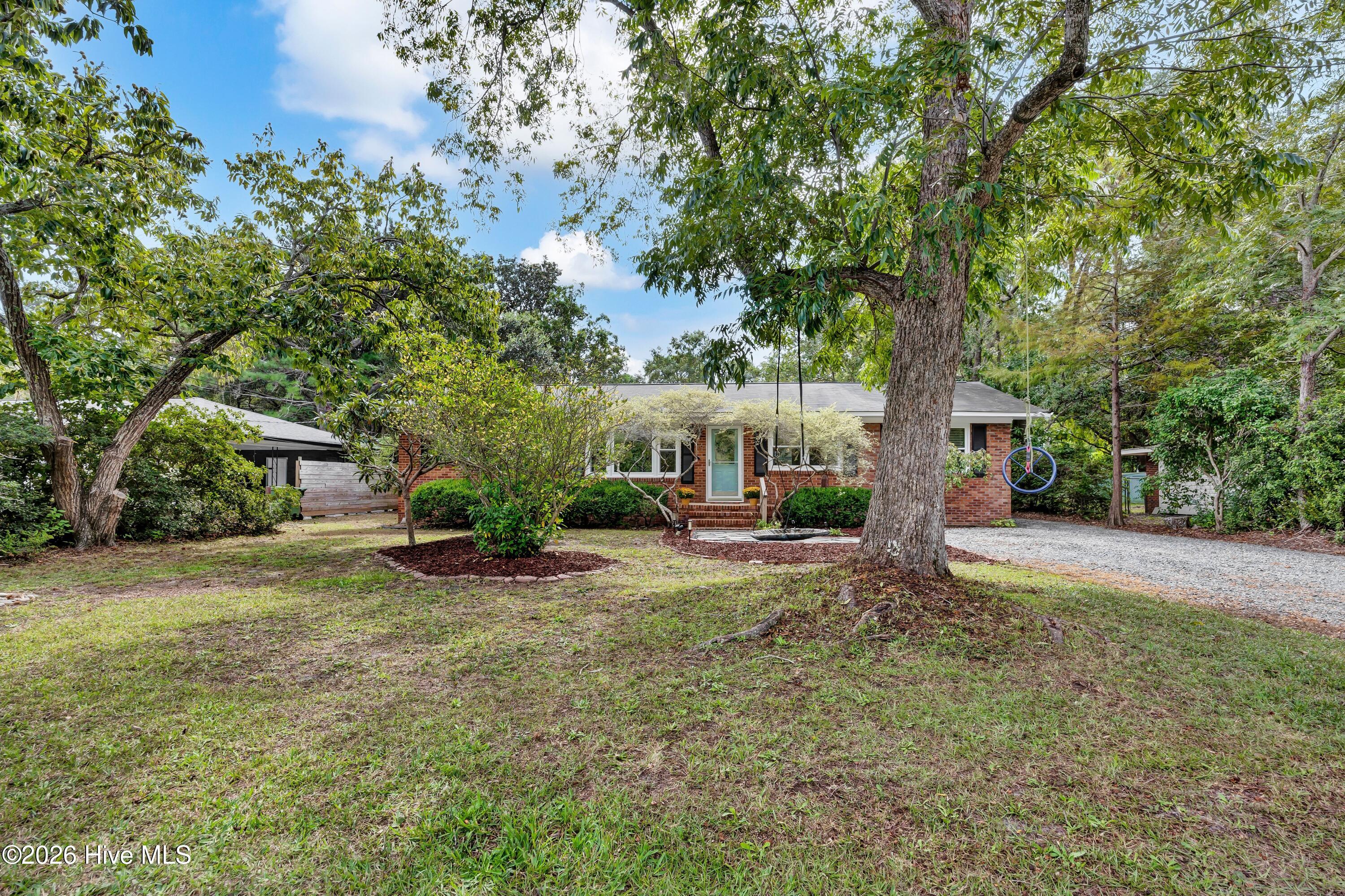 116 Shorewood Hills Drive — photo