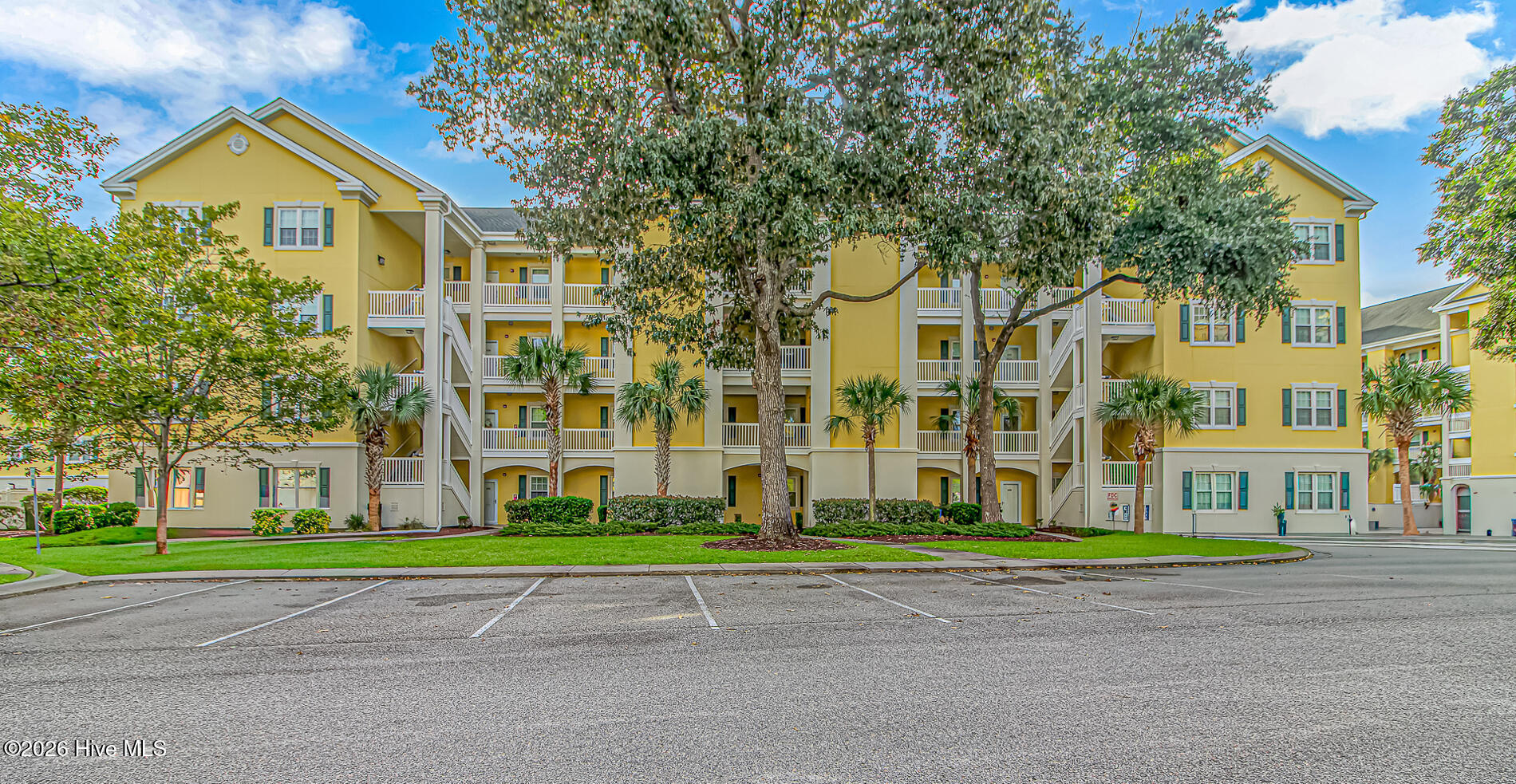 601 Hillside Drive N Unit 2221 — photo