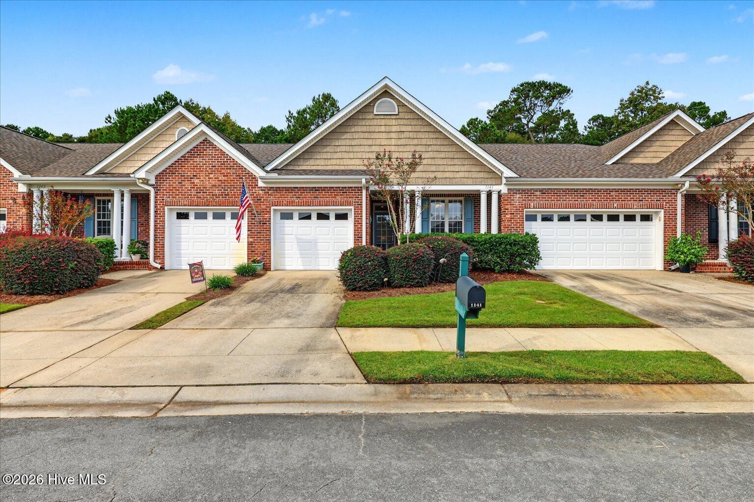 1141 Greensview Circle — photo