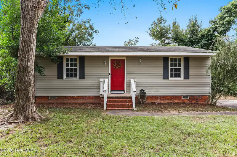 1001 Skyview Drive — photo