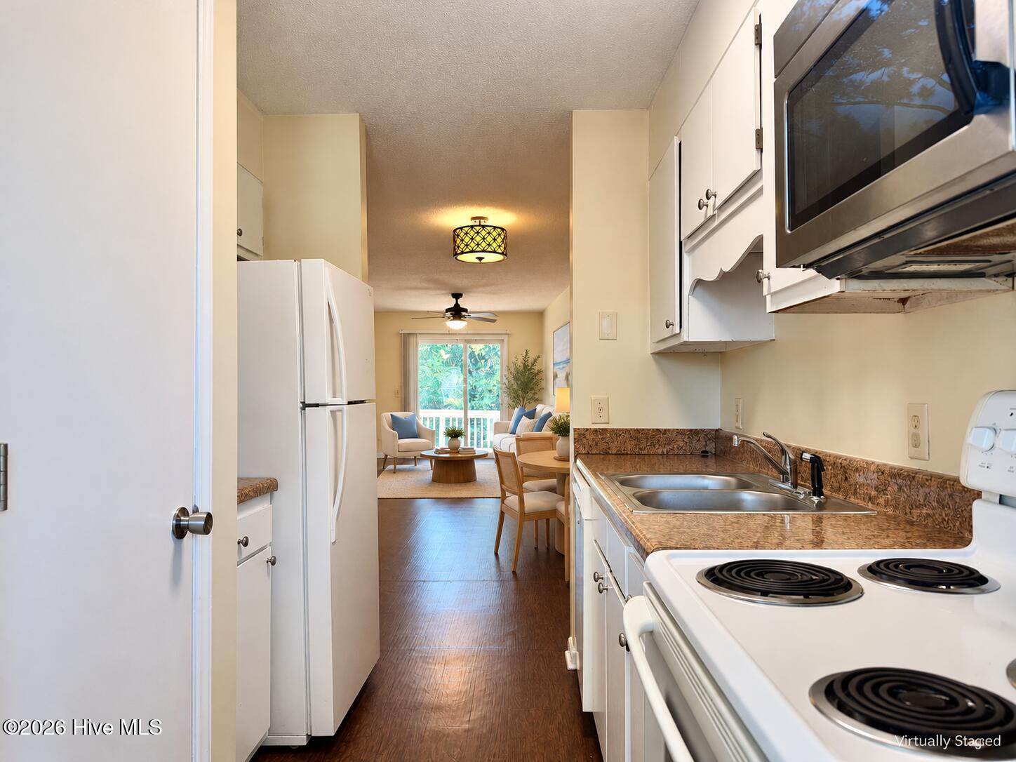 107 Lullwater Drive Unit 201 — photo
