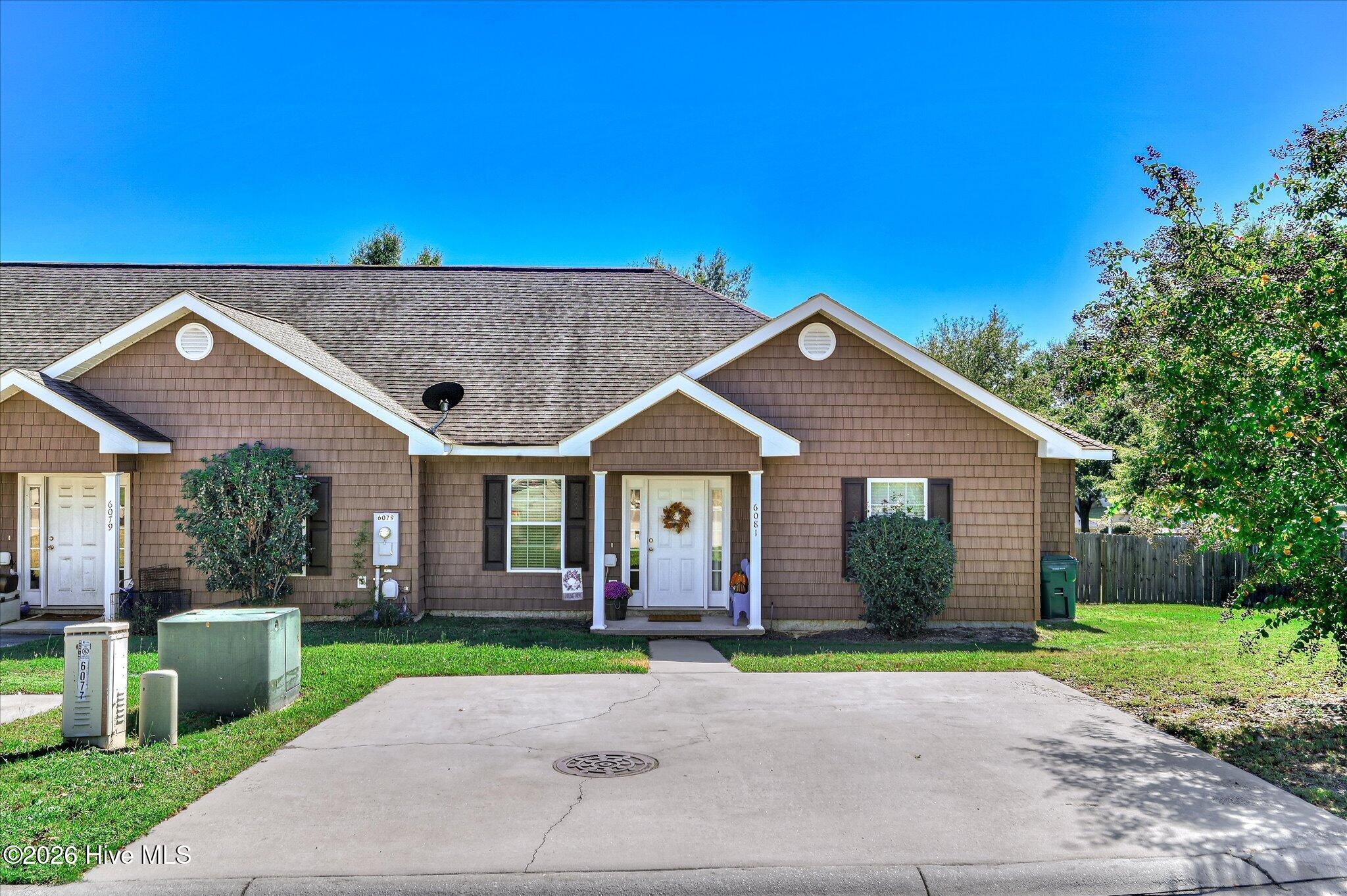 6081 Village West Lane — photo