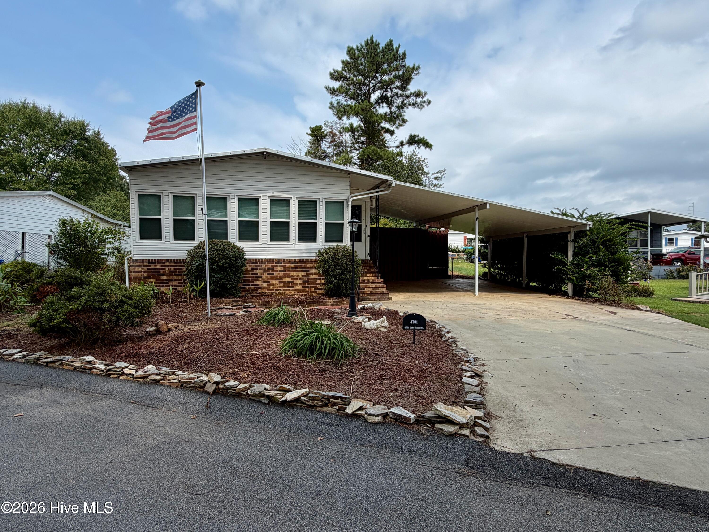 4701 Lake Front Drive — photo