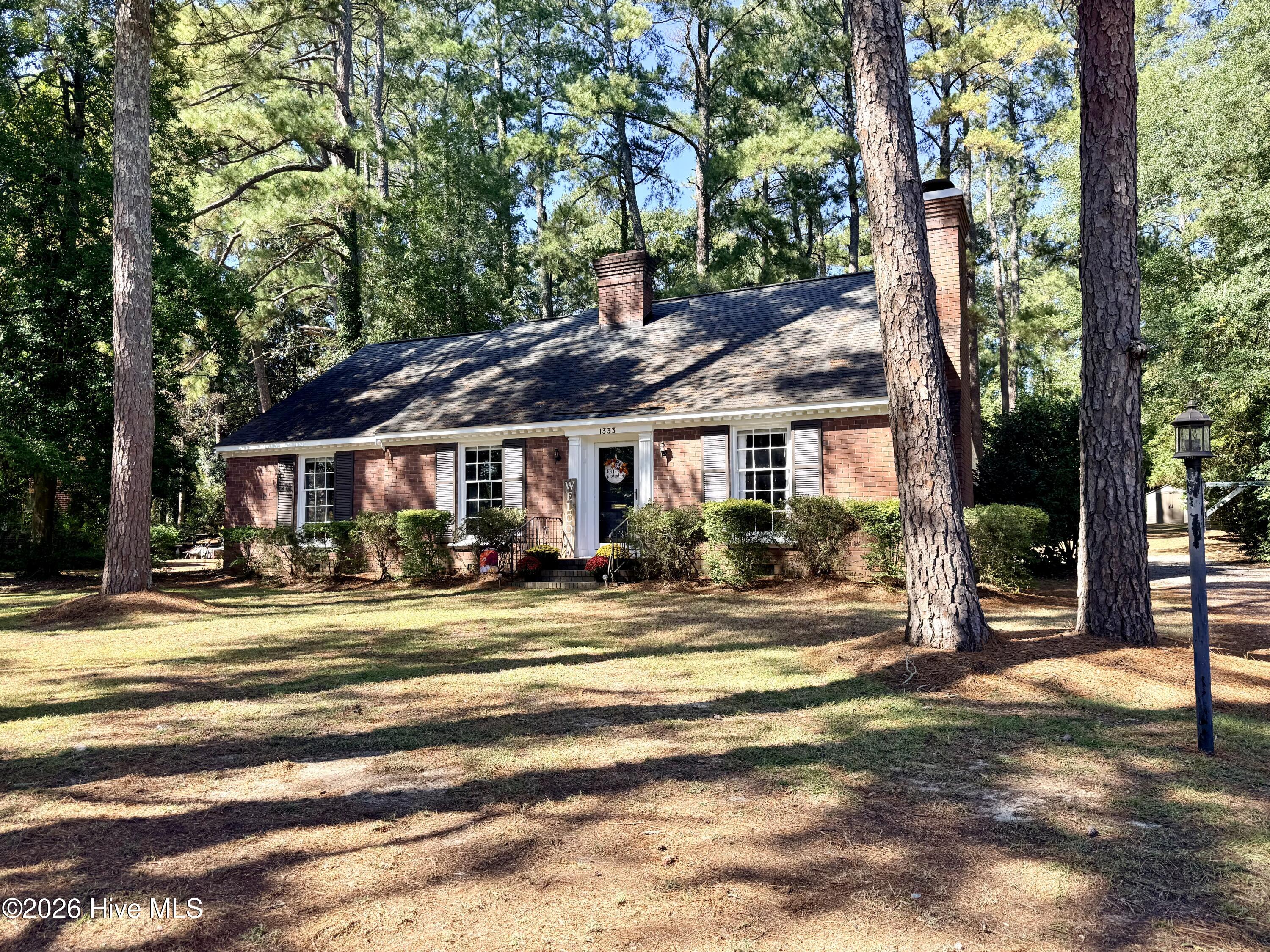 1333 Carolina Drive — photo
