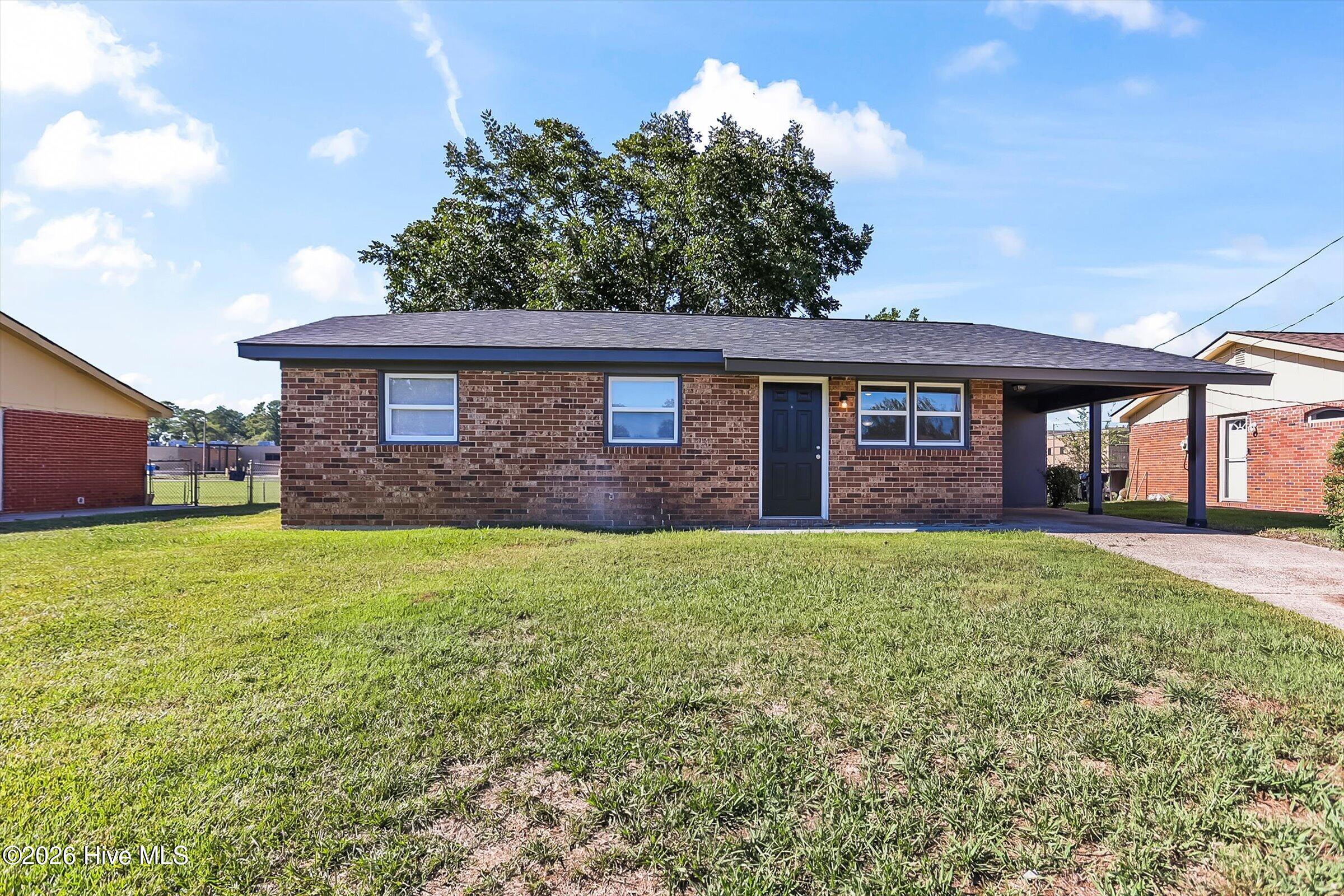 315 E View Drive — photo