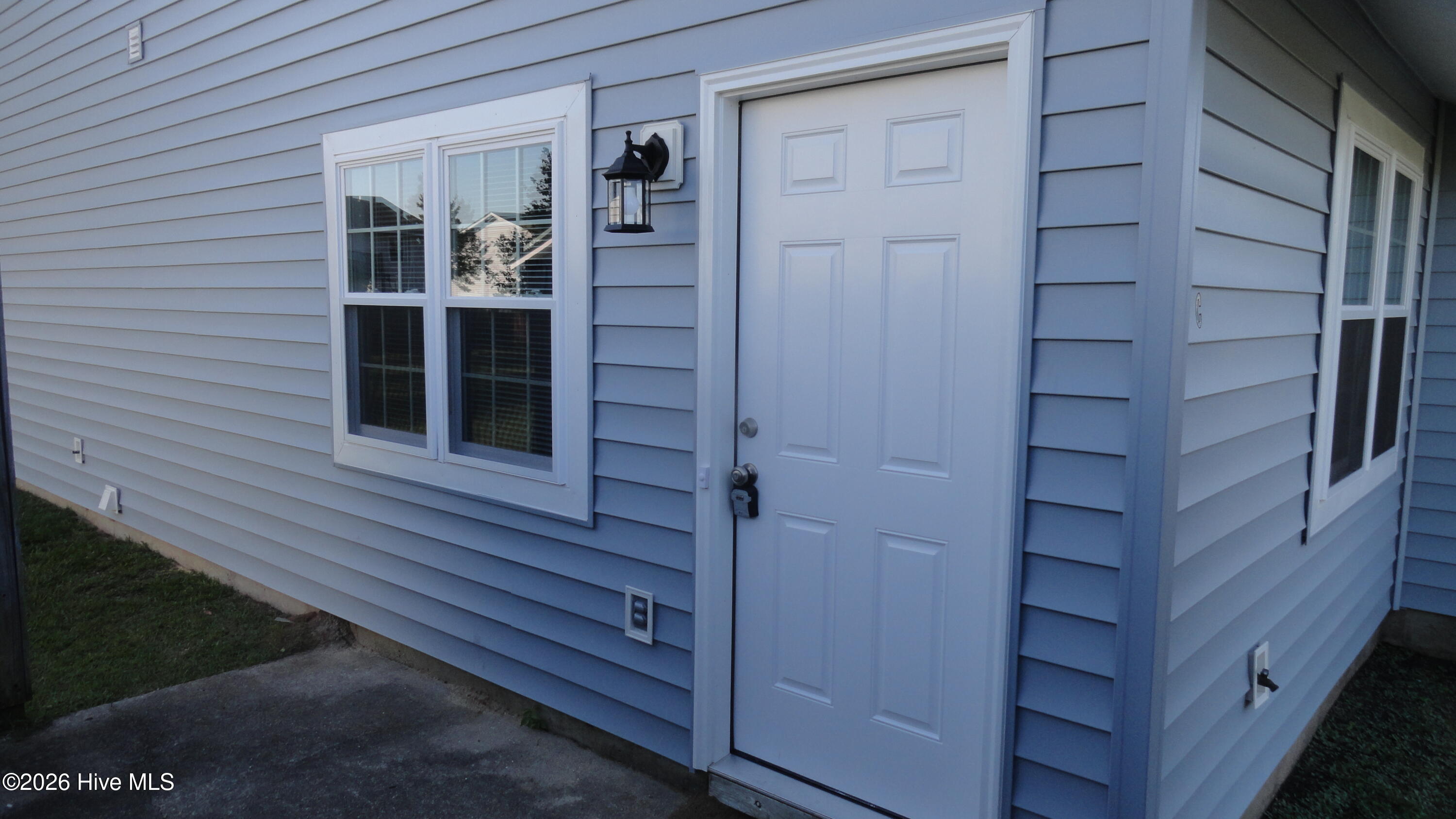106 Witten Circle Apt C — photo
