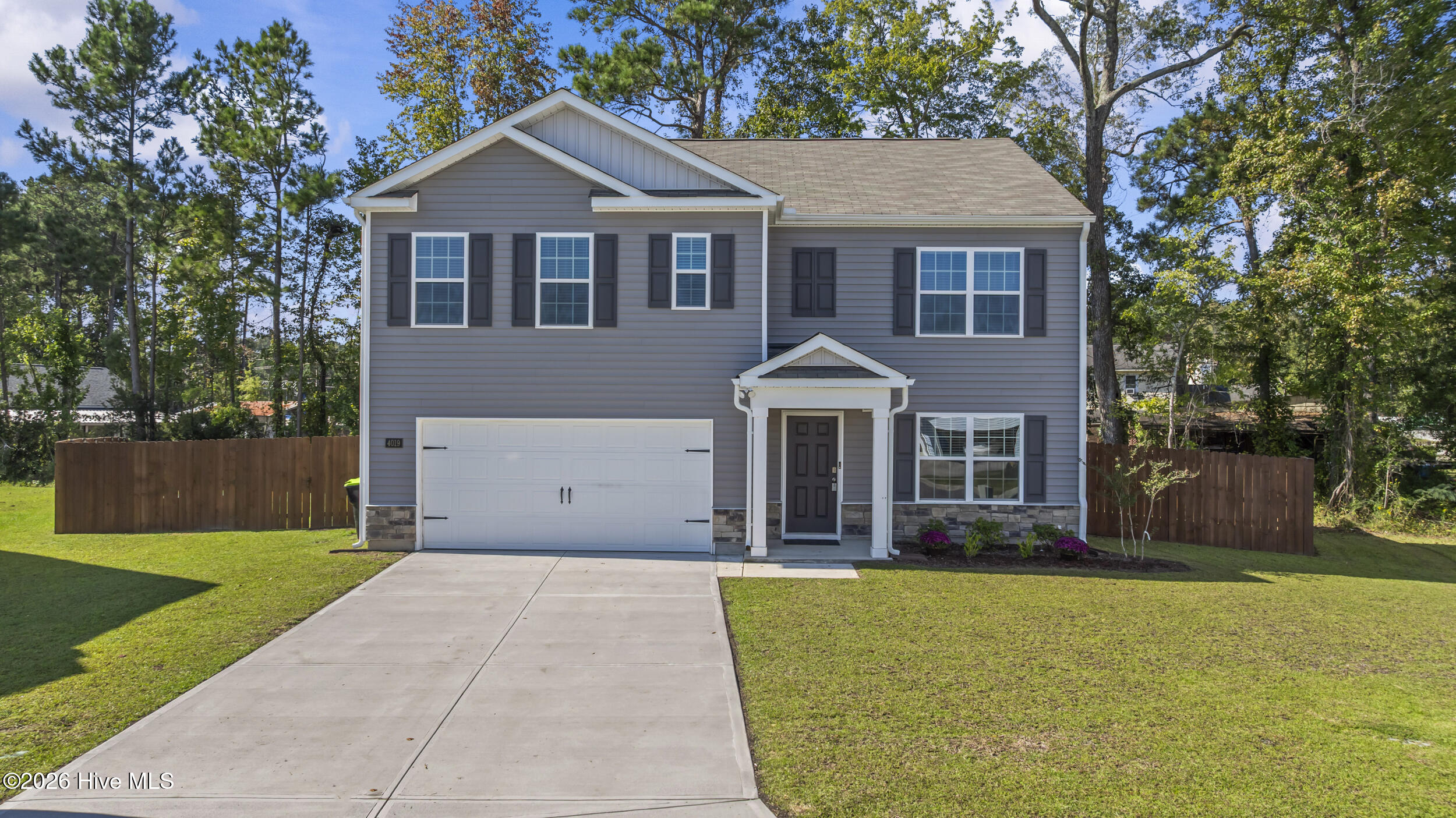 4019 Emerald View — photo