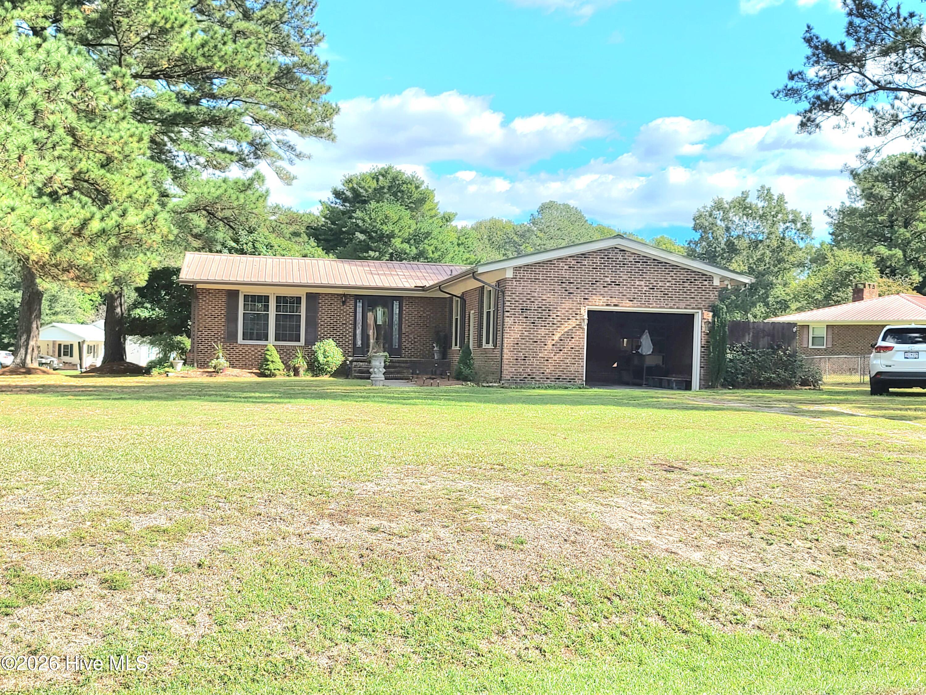 2113 Westwood Drive — photo
