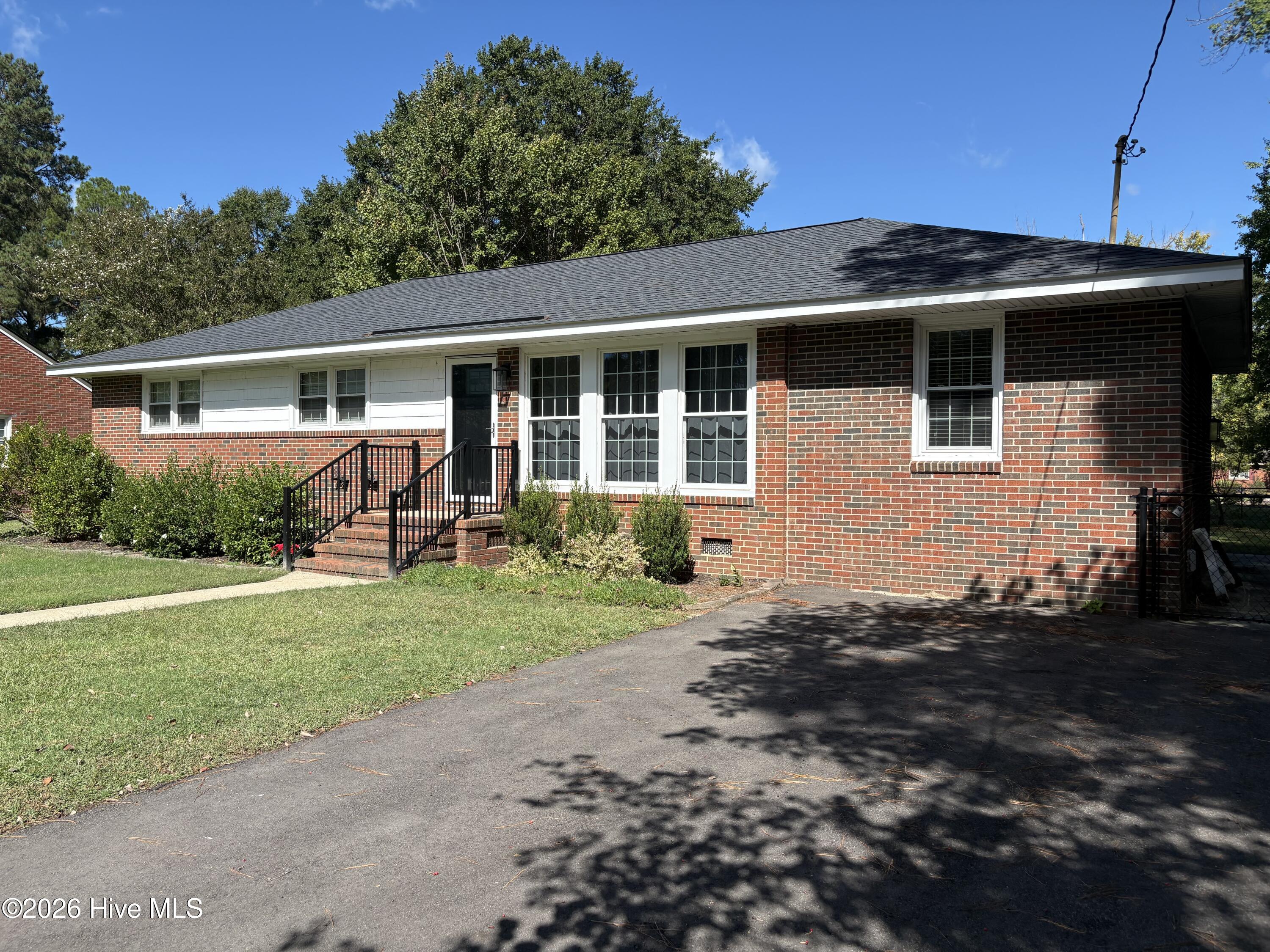 3108 Amherst Road — photo