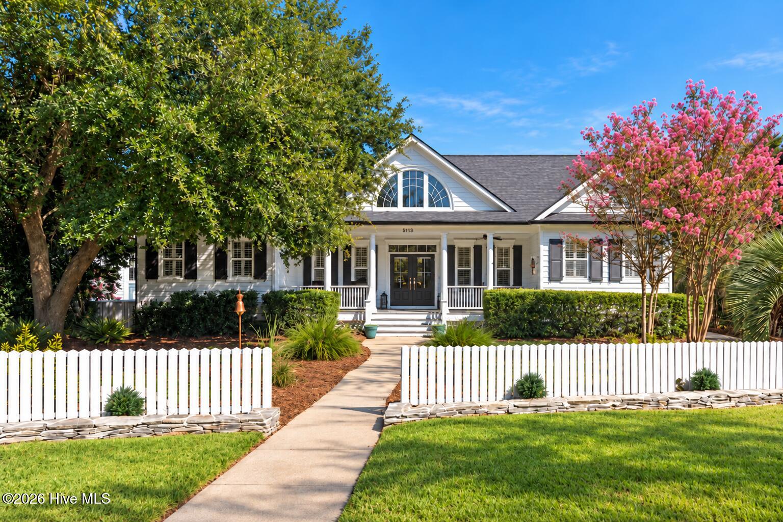 5113 Fernwood Drive — photo