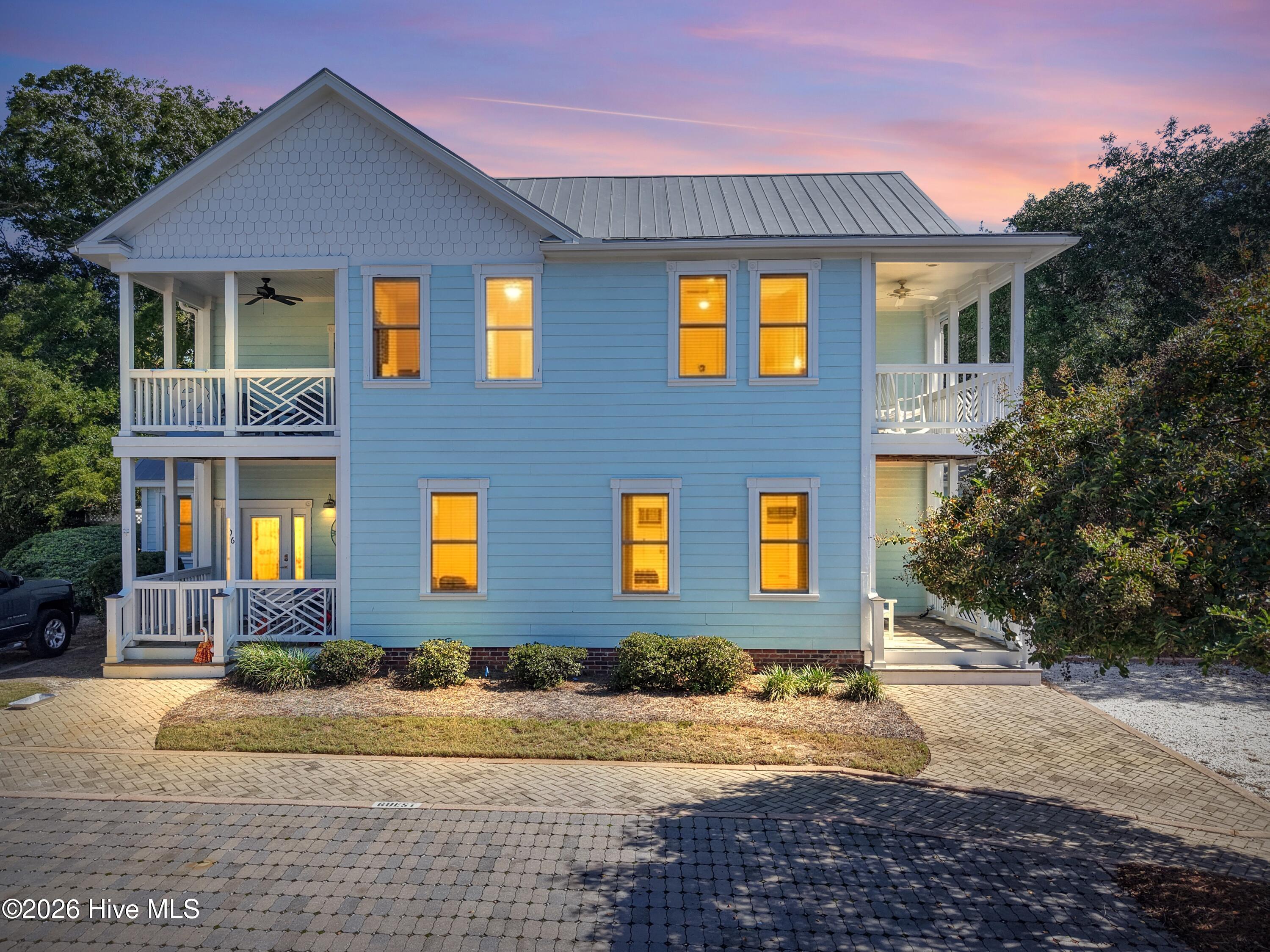304 Marina View Drive — photo