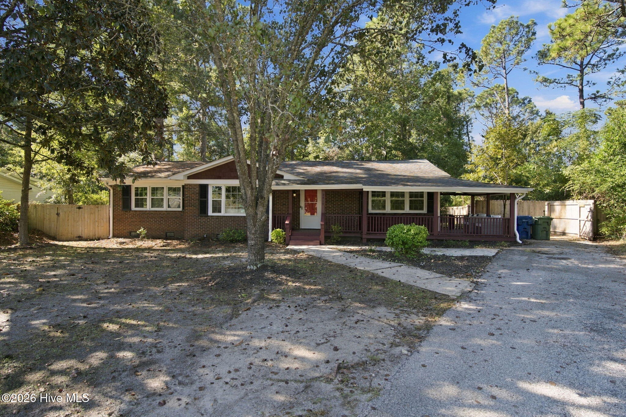 5410 Rollin Road — photo