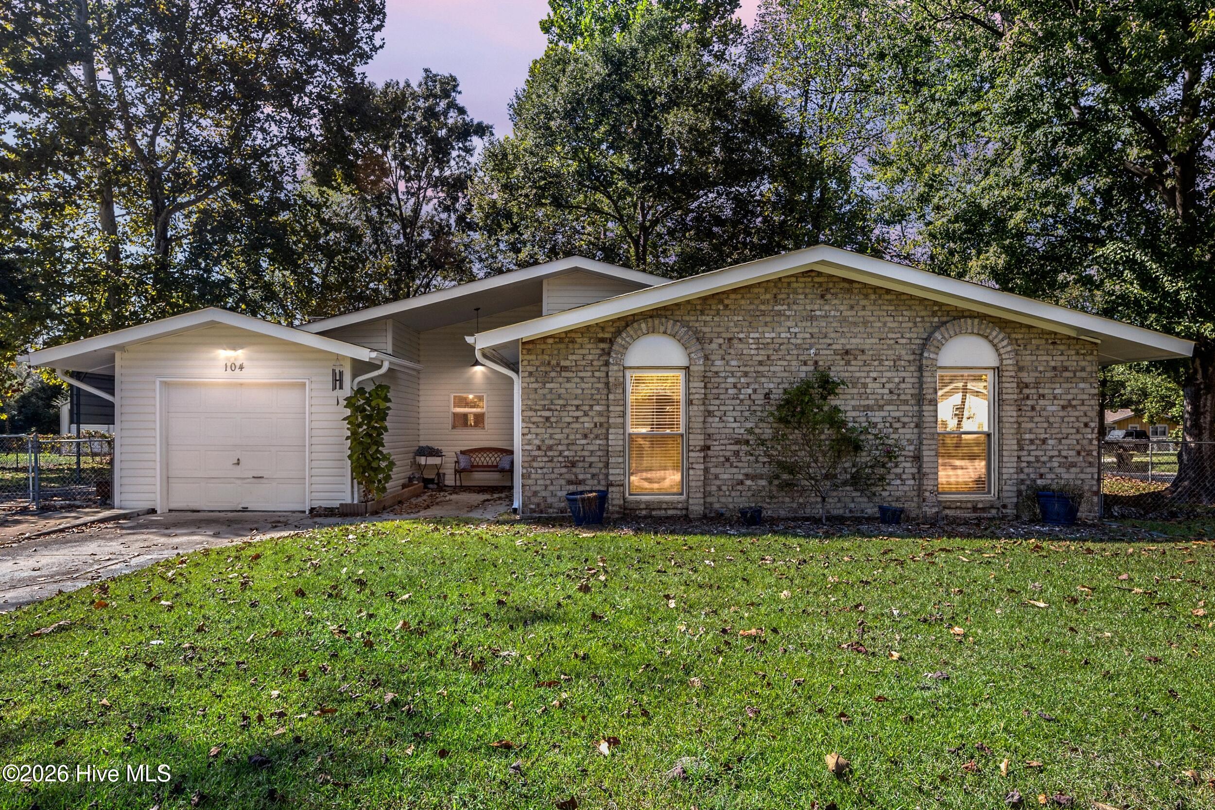104 Allison Lane — photo